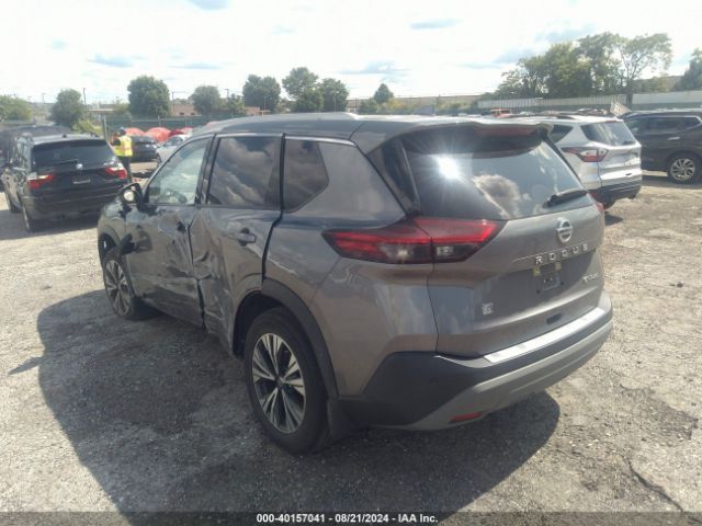 Photo 2 VIN: JN8AT3BB5MW201623 - NISSAN ROGUE 