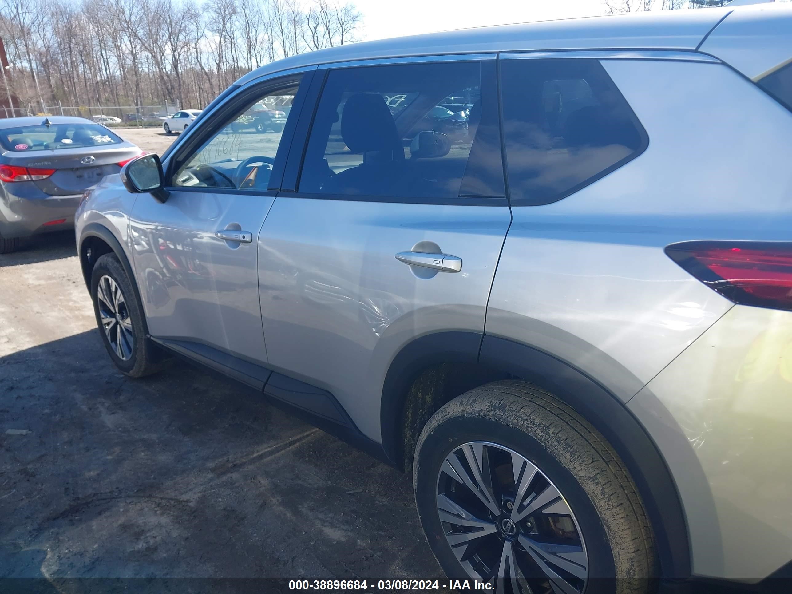 Photo 12 VIN: JN8AT3BB5MW203100 - NISSAN ROGUE 