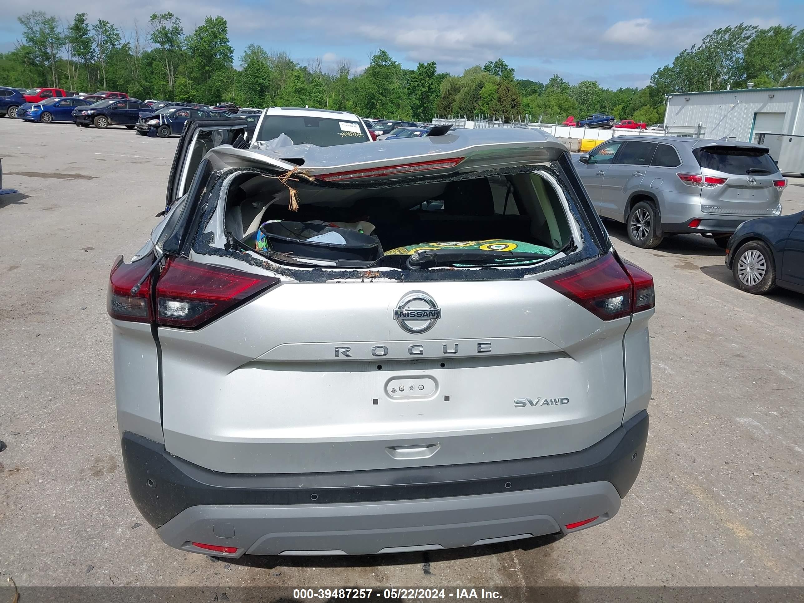 Photo 14 VIN: JN8AT3BB8MW222997 - NISSAN ROGUE 