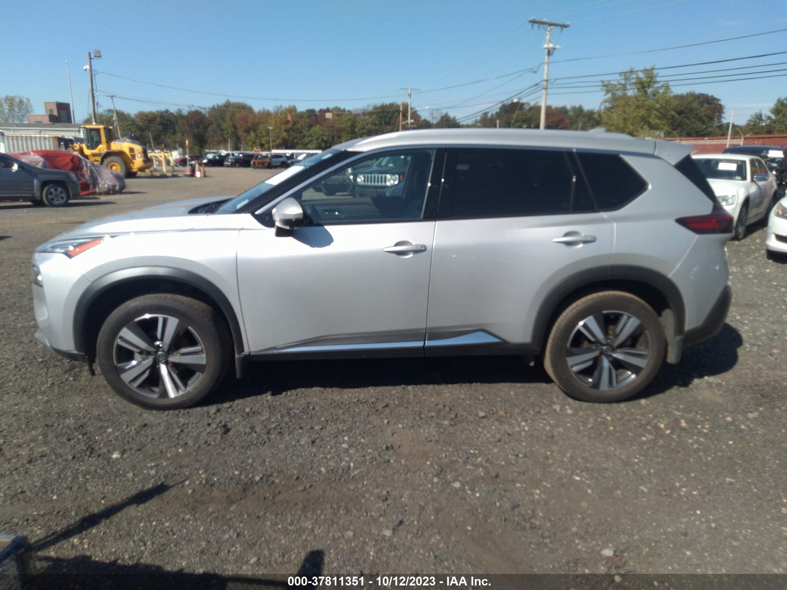 Photo 13 VIN: JN8AT3CB2MW240040 - NISSAN ROGUE 