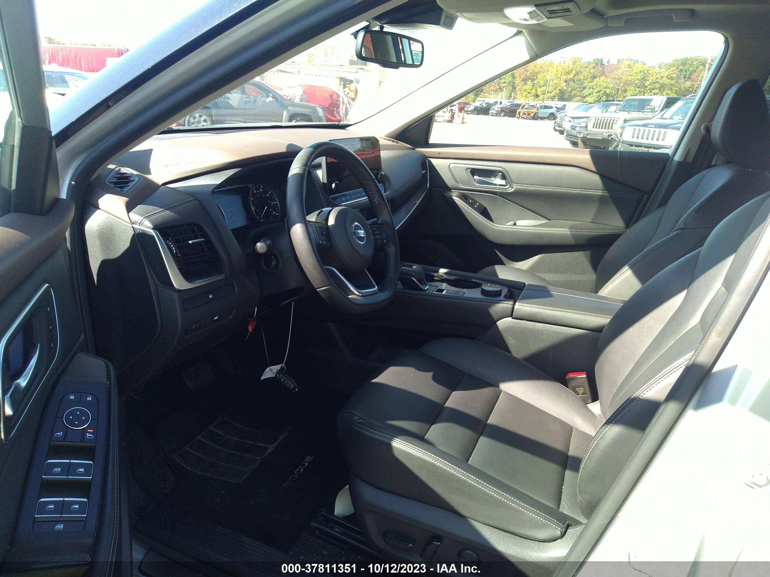 Photo 4 VIN: JN8AT3CB2MW240040 - NISSAN ROGUE 