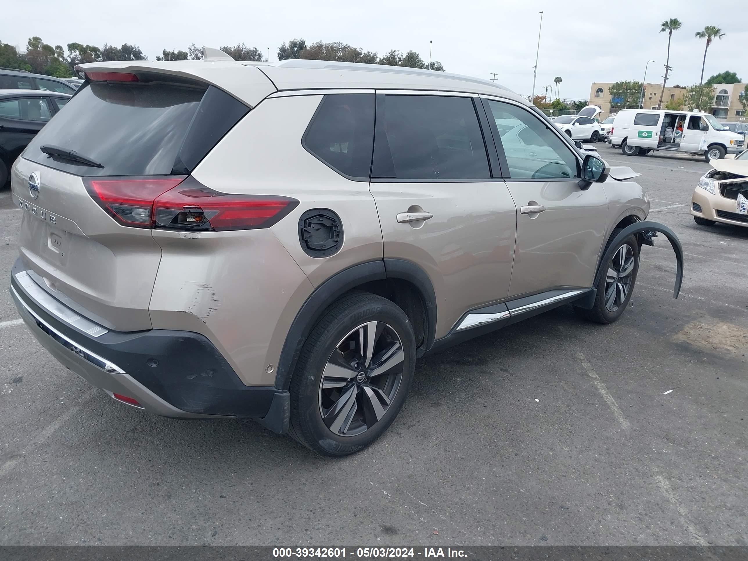 Photo 3 VIN: JN8AT3DC6MW103819 - NISSAN ROGUE 