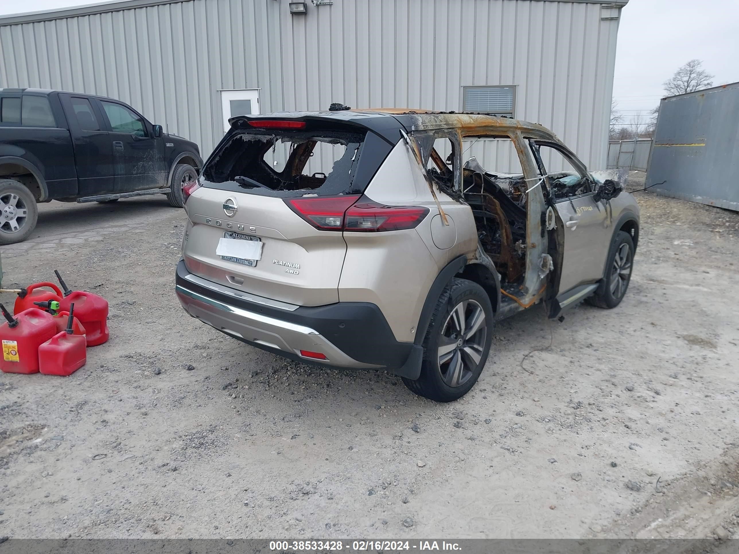 Photo 3 VIN: JN8AT3DD5MW318472 - NISSAN ROGUE 