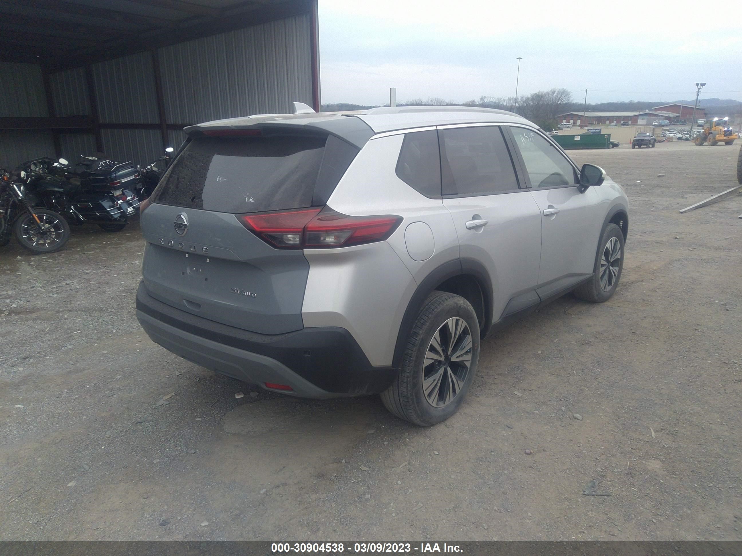 Photo 3 VIN: JN8AT3MA8MW000044 - NISSAN ROGUE 