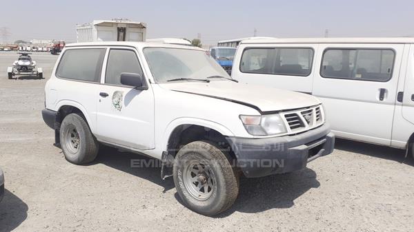 Photo 8 VIN: JN8AY14Y1XX420469 - NISSAN PATROL 