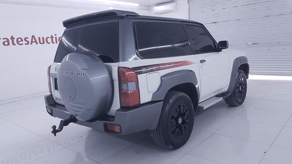 Photo 7 VIN: JN8AY14Y7XX420752 - NISSAN PATROL 