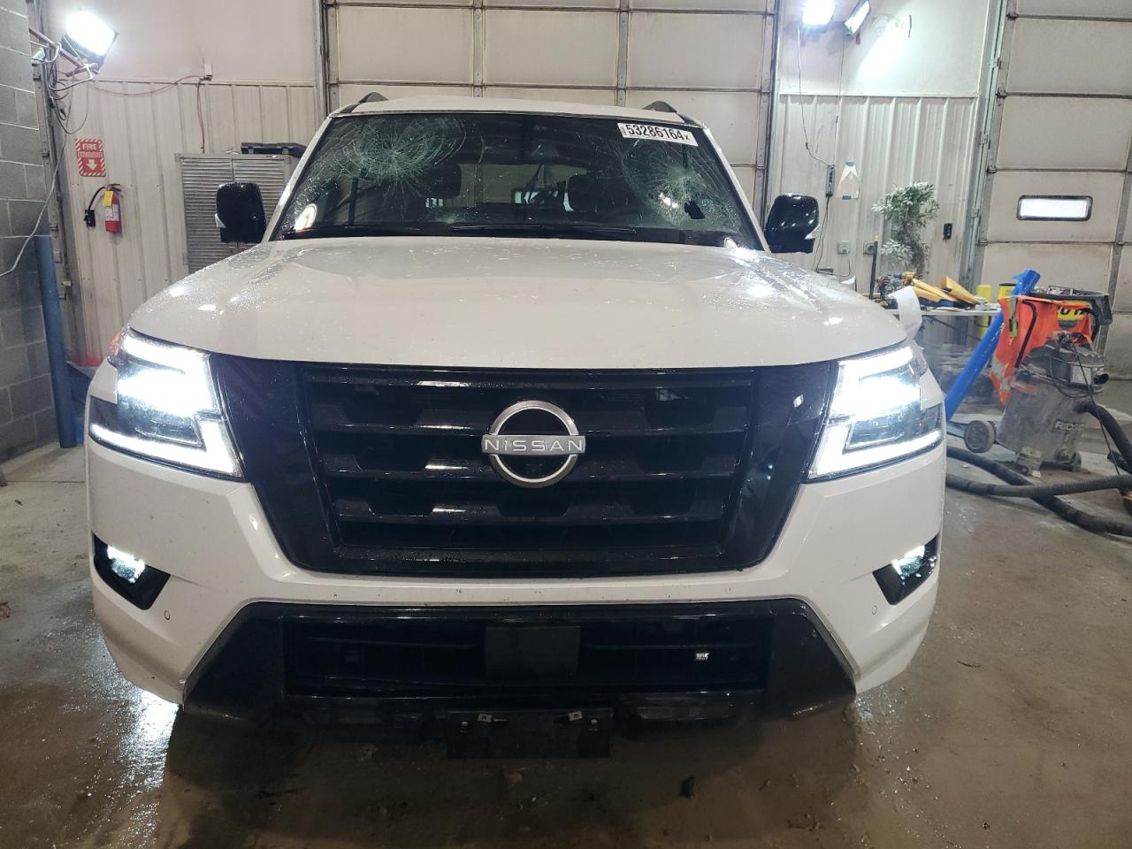 Photo 4 VIN: JN8AY2BB9N9813755 - NISSAN ARMADA 