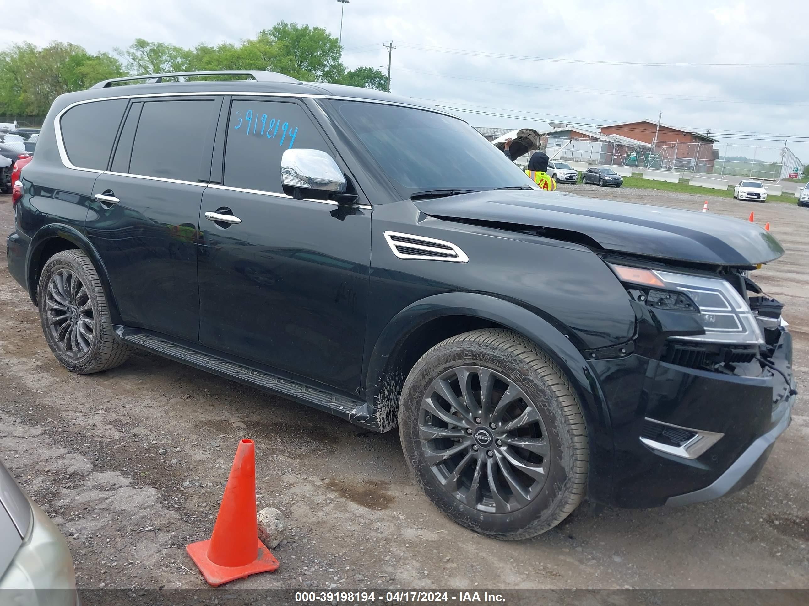 Photo 12 VIN: JN8AY2DA9P9403917 - NISSAN ARMADA 