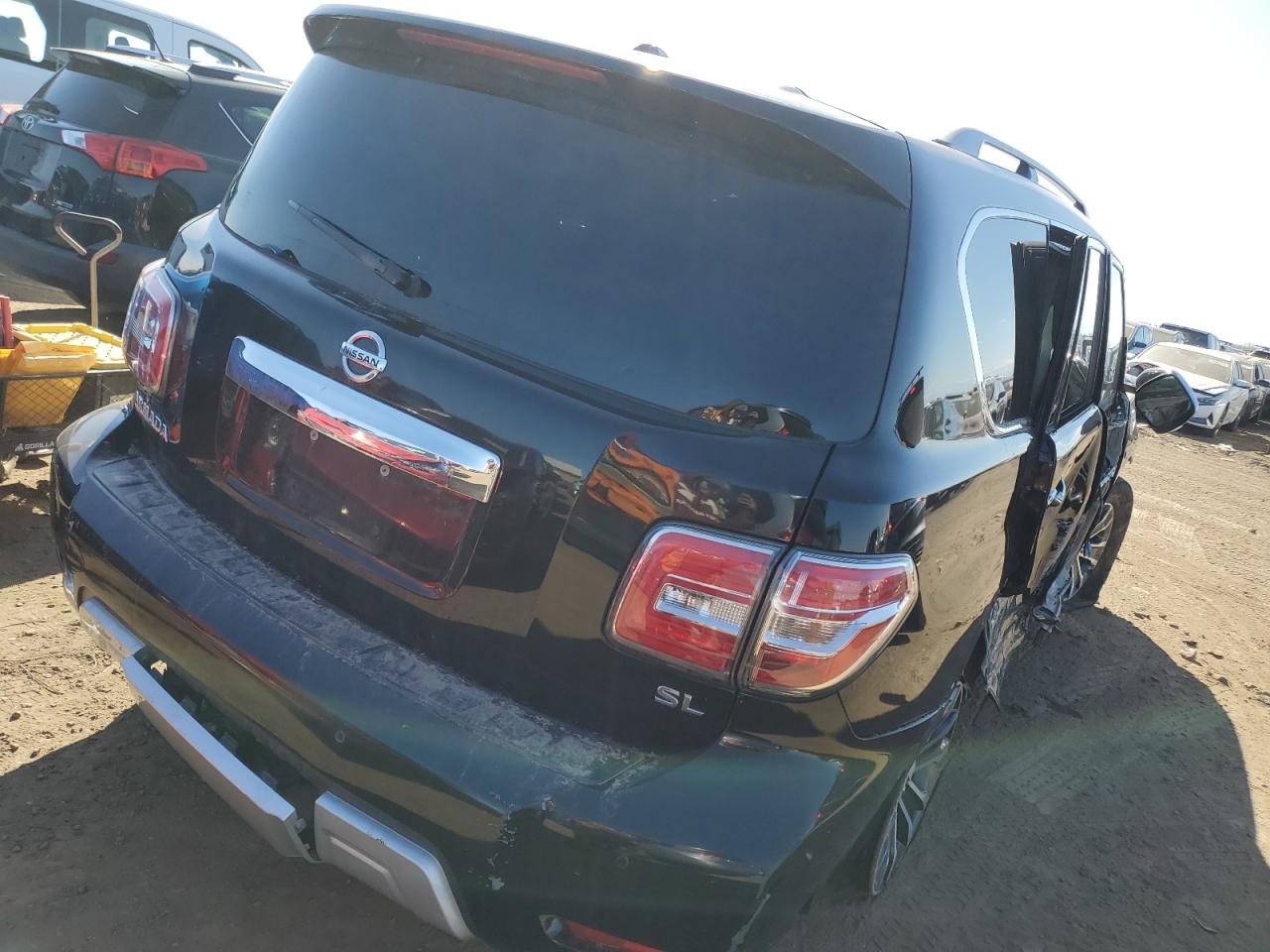 Photo 2 VIN: JN8AY2NC2J9558185 - NISSAN ARMADA 