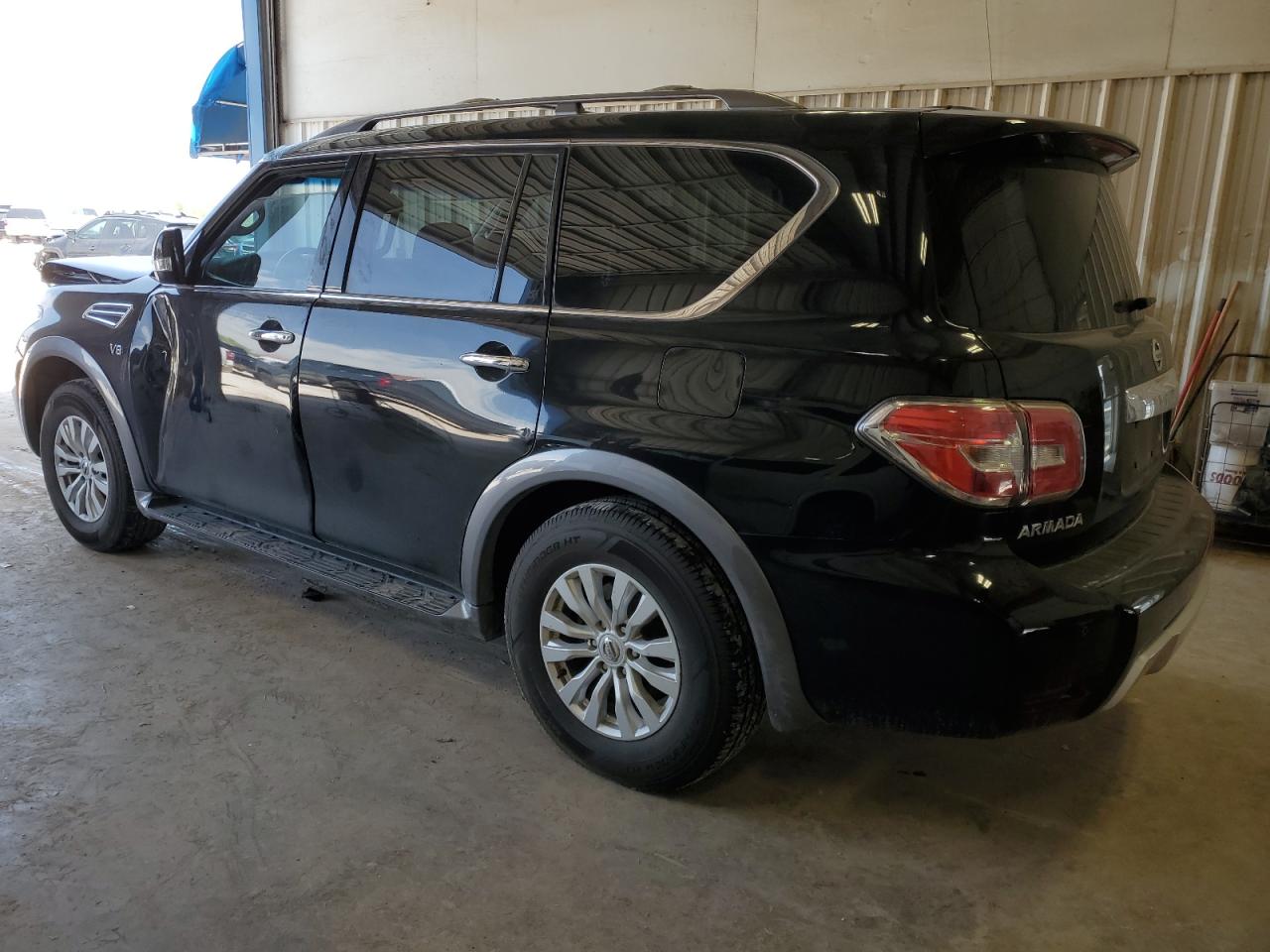 Photo 1 VIN: JN8AY2NC3J9557112 - NISSAN ARMADA 