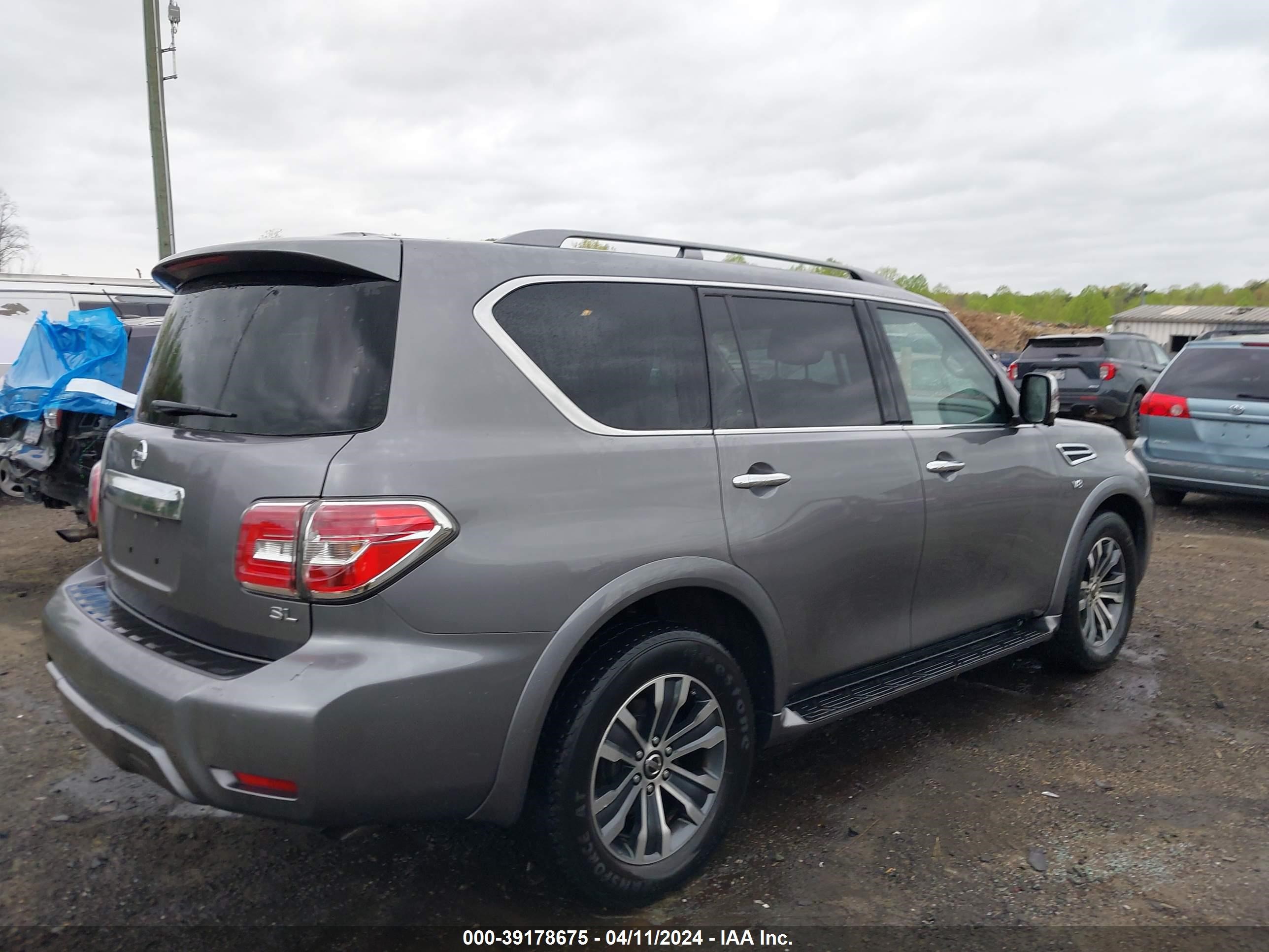 Photo 3 VIN: JN8AY2NC5KX509284 - NISSAN ARMADA 