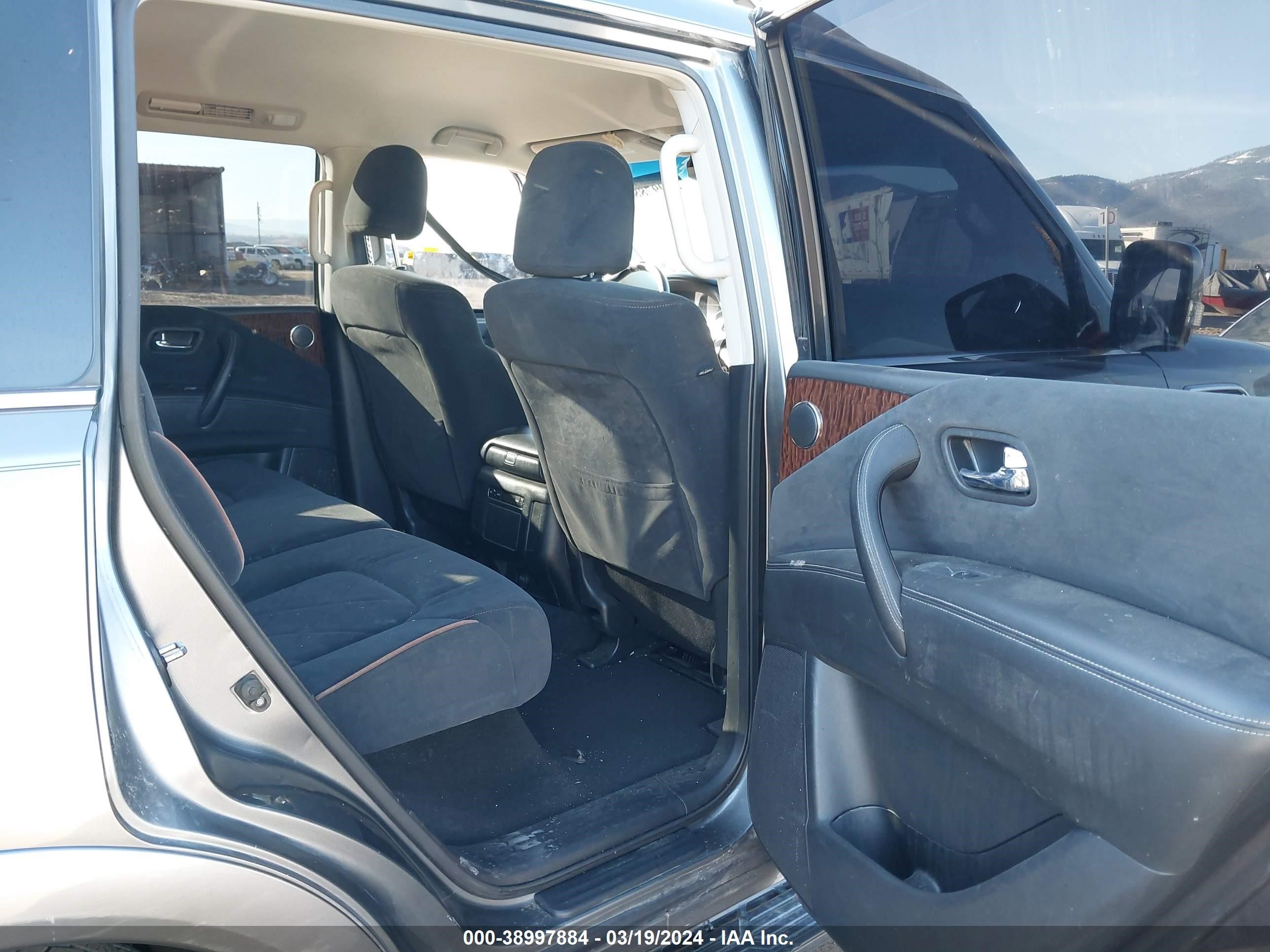 Photo 7 VIN: JN8AY2NC6H9510084 - NISSAN ARMADA 