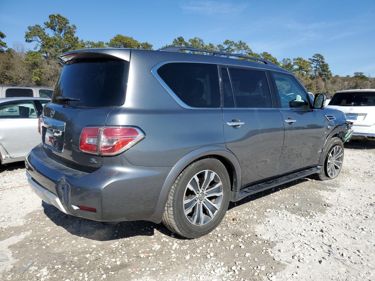 Photo 2 VIN: JN8AY2ND0H9011239 - NISSAN ARMADA 