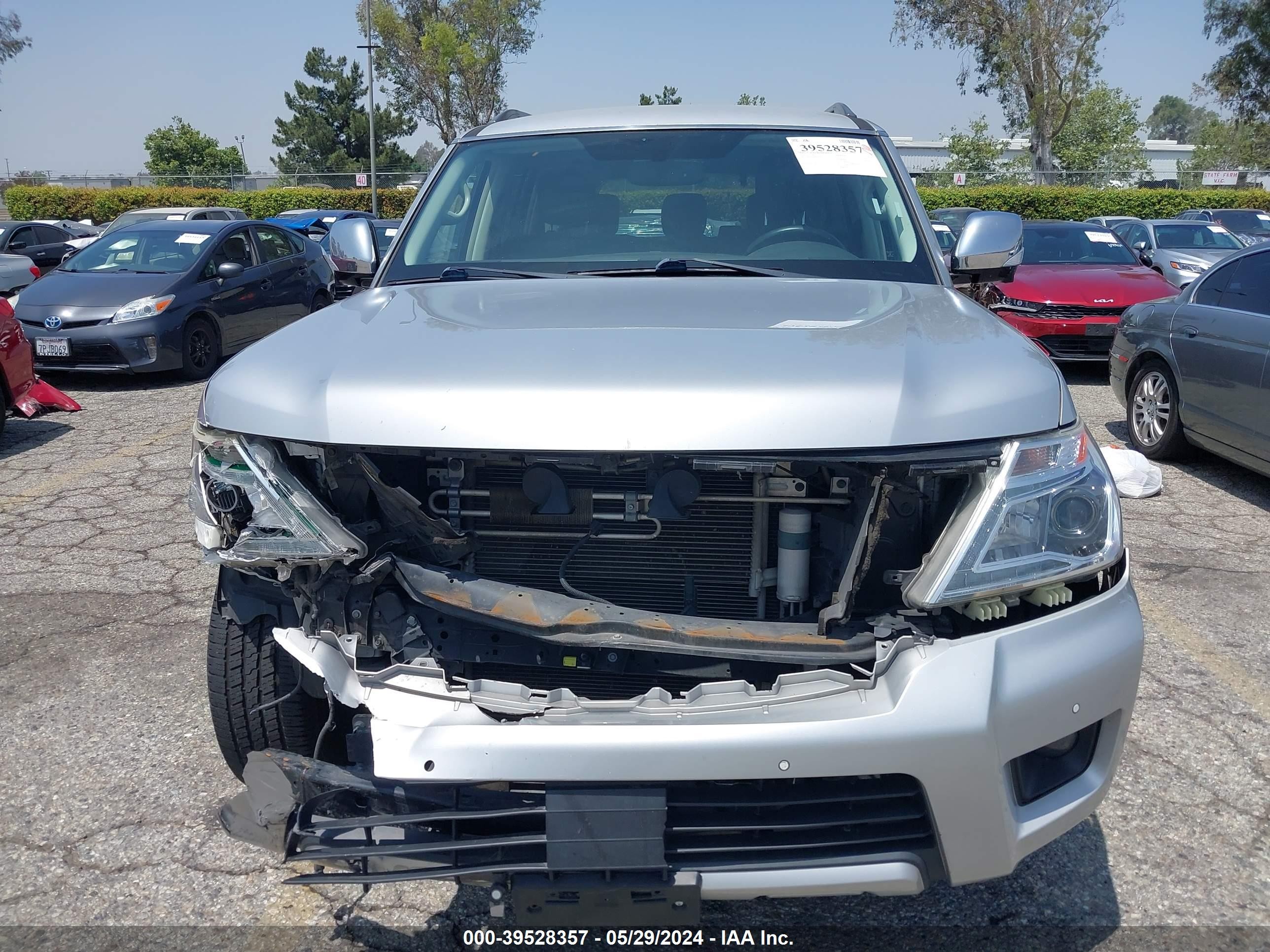 Photo 12 VIN: JN8AY2ND0J9053593 - NISSAN ARMADA 