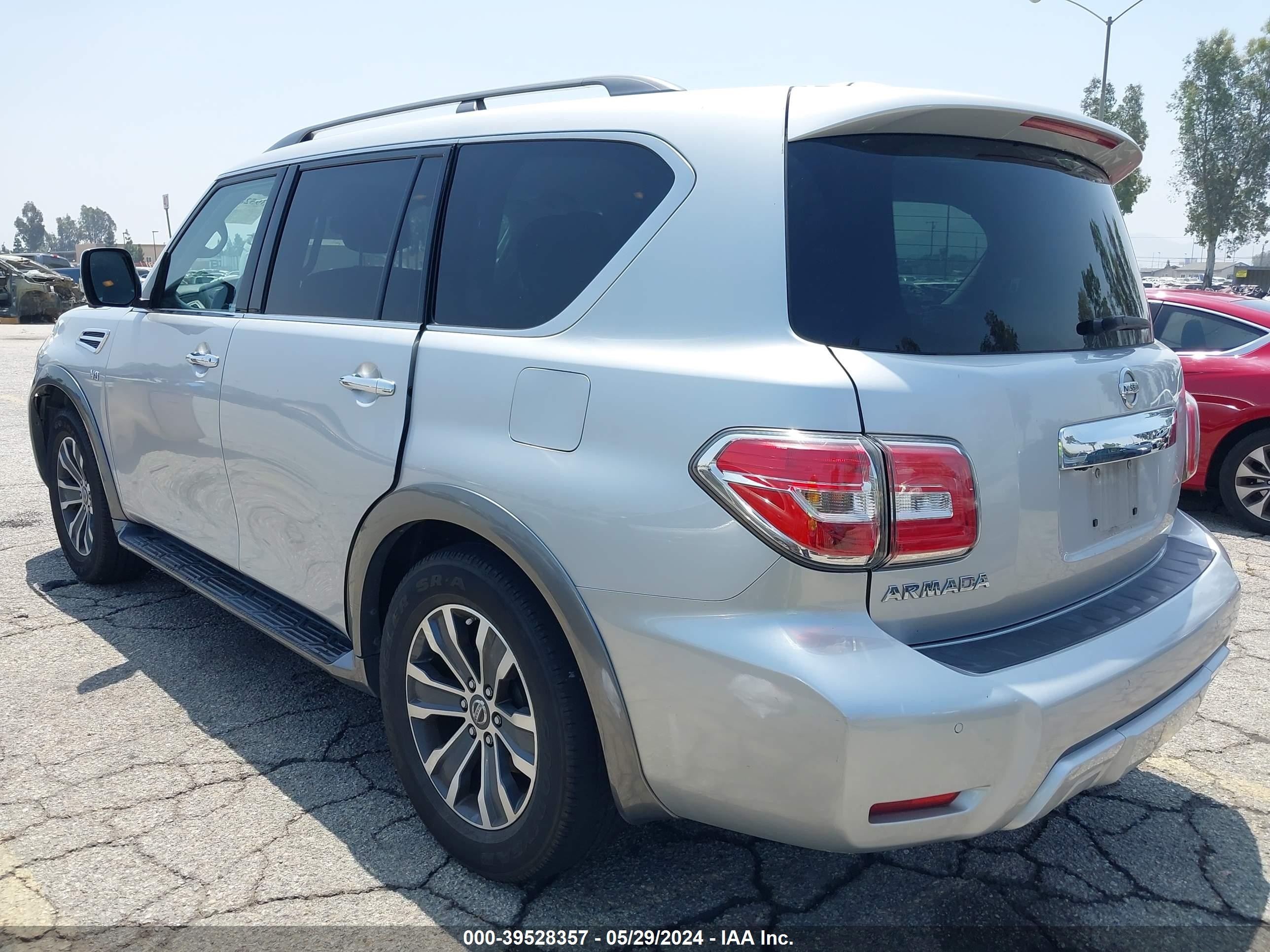 Photo 2 VIN: JN8AY2ND0J9053593 - NISSAN ARMADA 