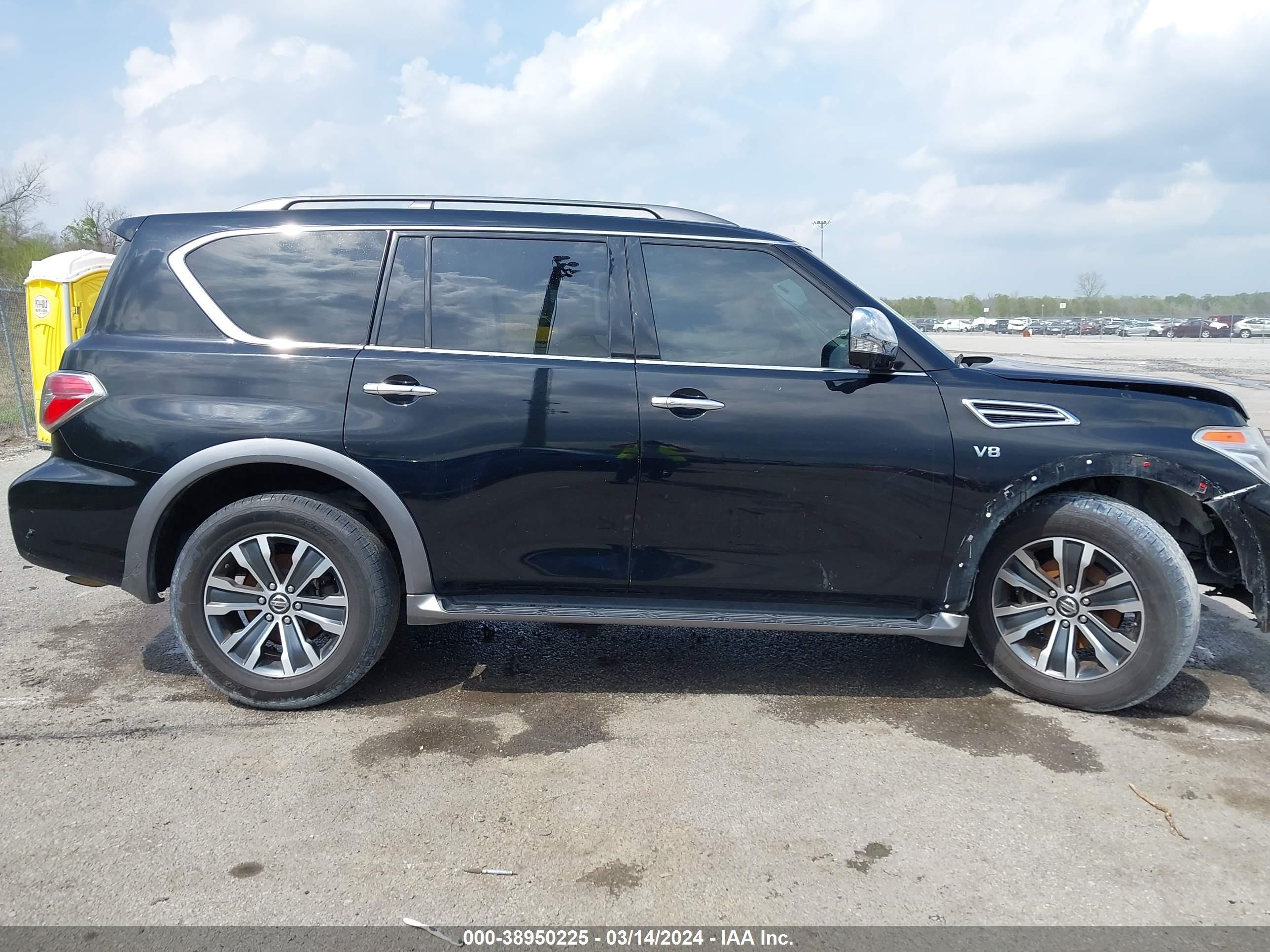 Photo 13 VIN: JN8AY2ND2J9050453 - NISSAN ARMADA 