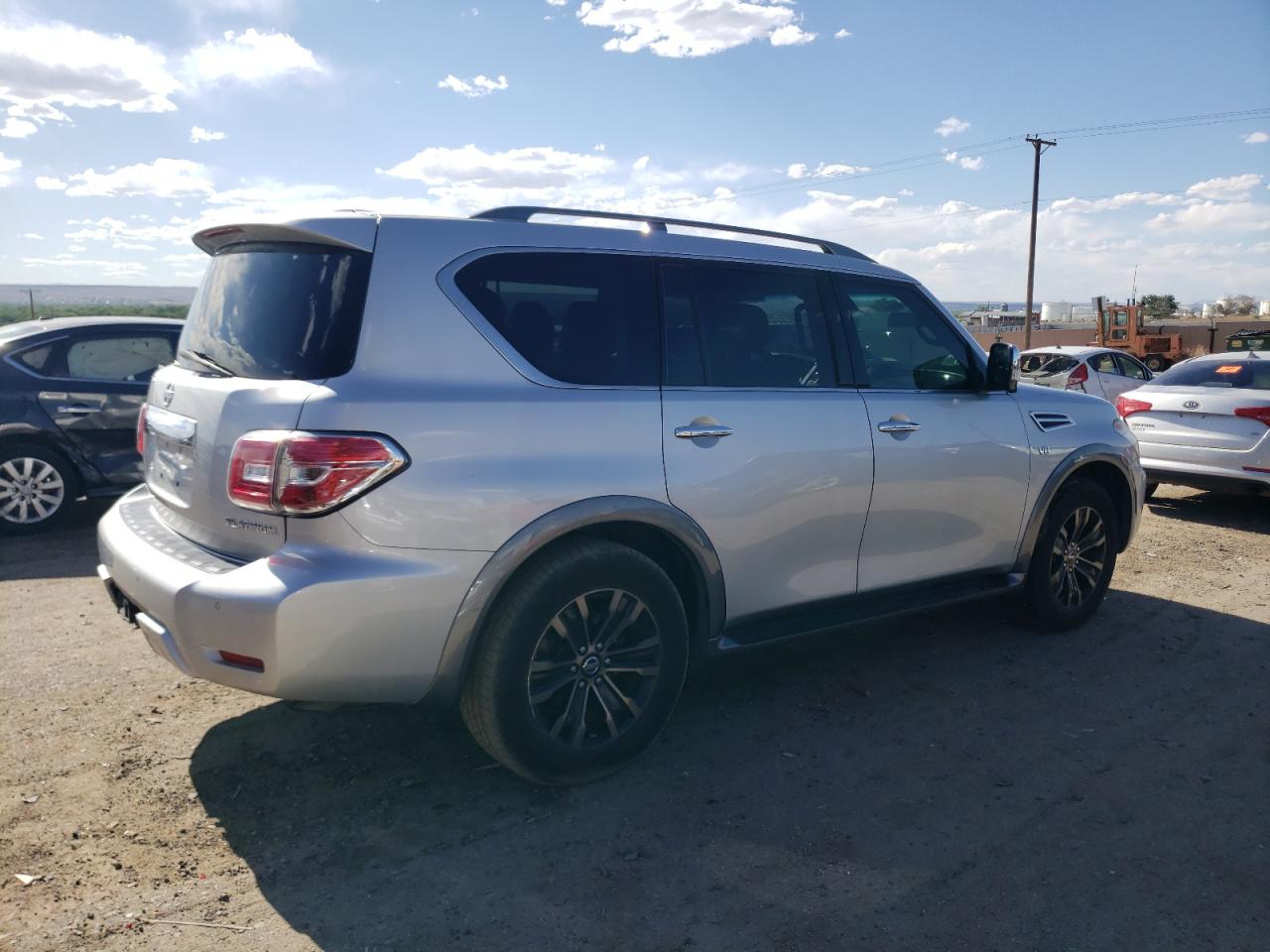 Photo 2 VIN: JN8AY2ND4H9011244 - NISSAN ARMADA 