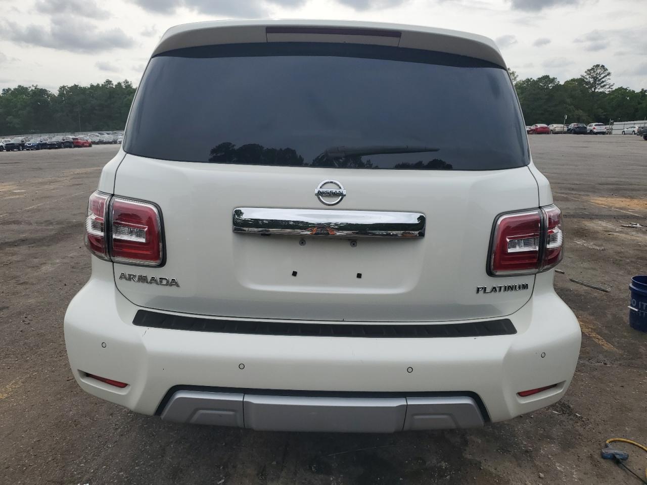 Photo 5 VIN: JN8AY2ND6J9051475 - NISSAN ARMADA 