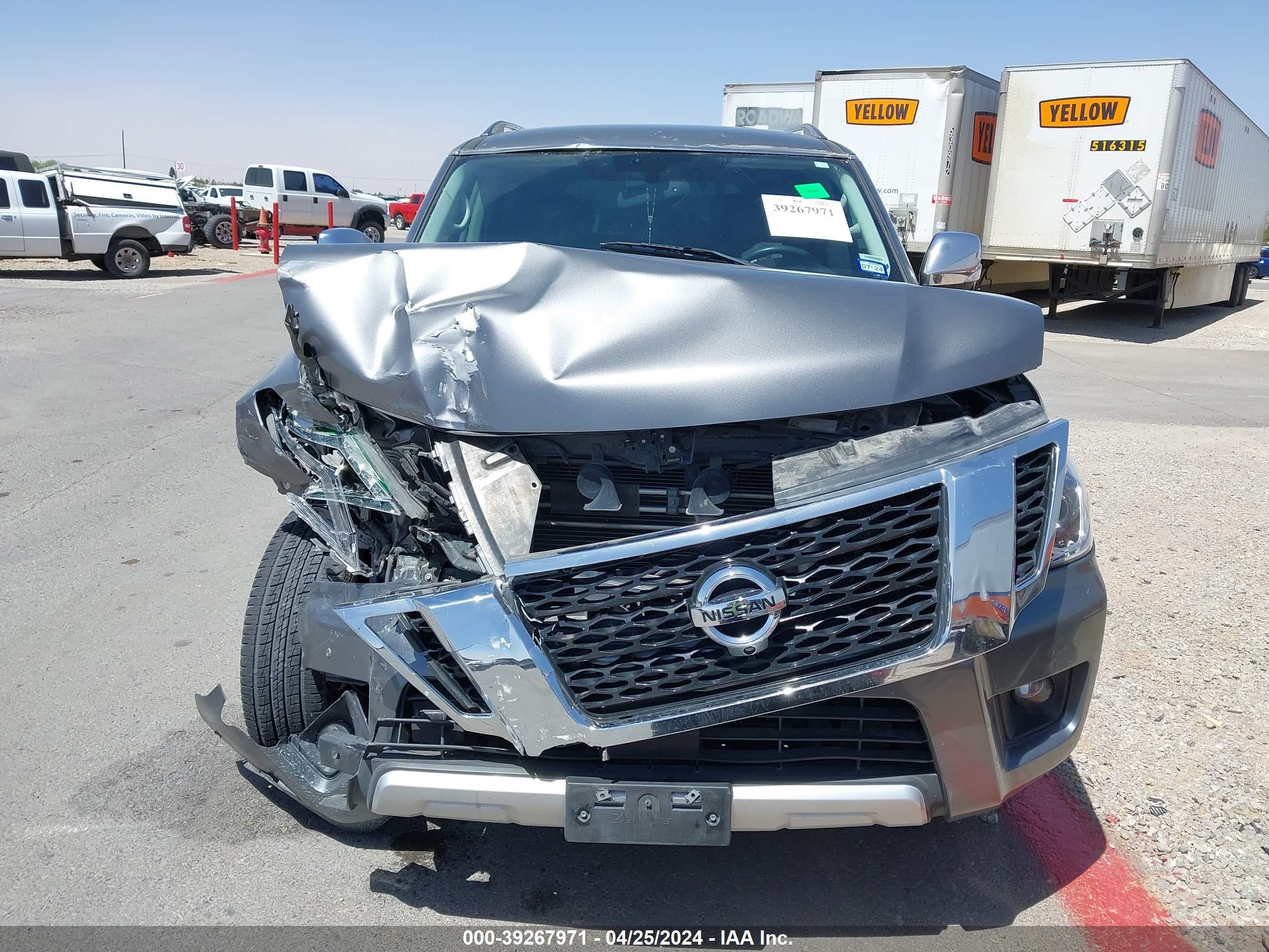 Photo 11 VIN: JN8AY2ND8JX001382 - NISSAN ARMADA 