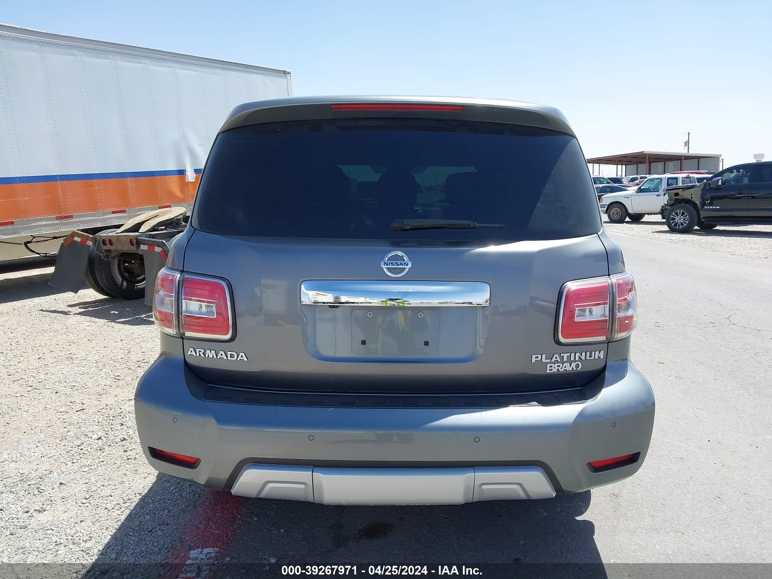 Photo 15 VIN: JN8AY2ND8JX001382 - NISSAN ARMADA 