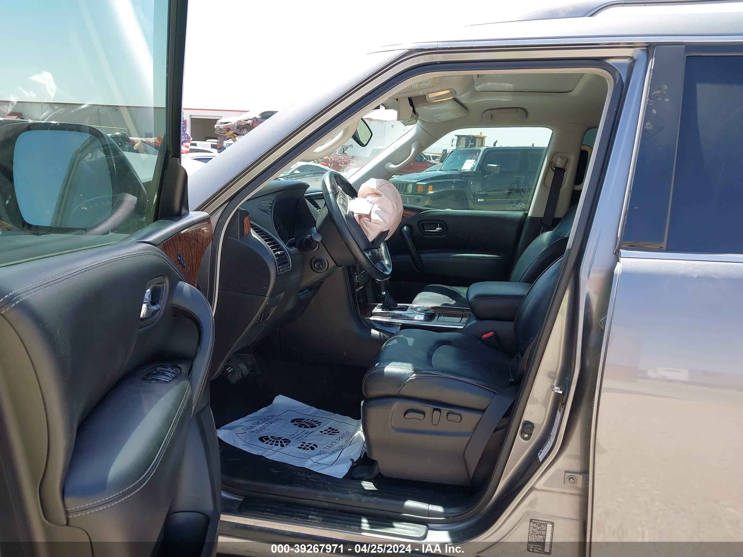 Photo 4 VIN: JN8AY2ND8JX001382 - NISSAN ARMADA 