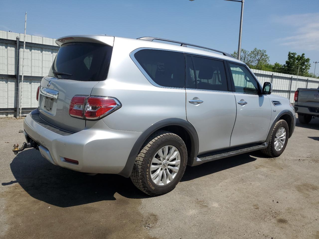 Photo 2 VIN: JN8AY2ND9J9053253 - NISSAN ARMADA 