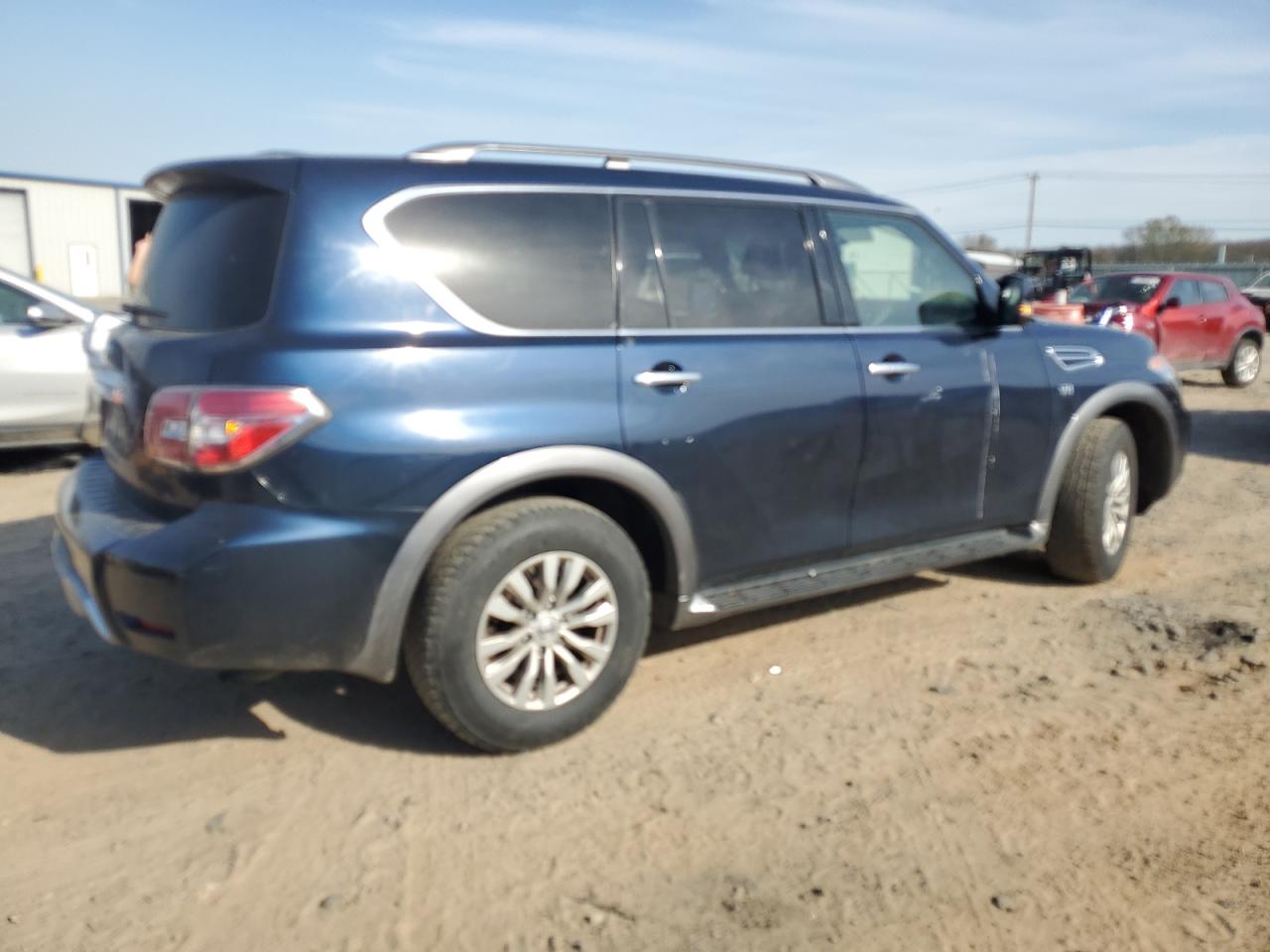 Photo 2 VIN: JN8AY2NDXJX001867 - NISSAN ARMADA 