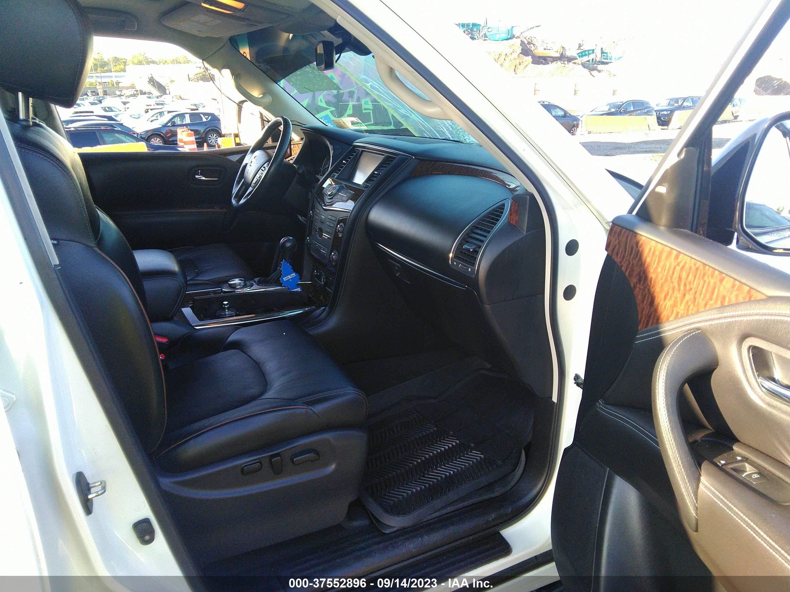 Photo 4 VIN: JN8AY2NEXH9700858 - NISSAN ARMADA 