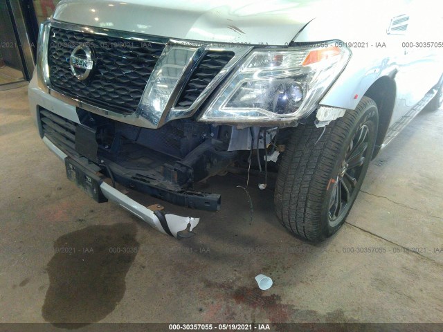 Photo 5 VIN: JN8AY2NF8H9304985 - NISSAN ARMADA 