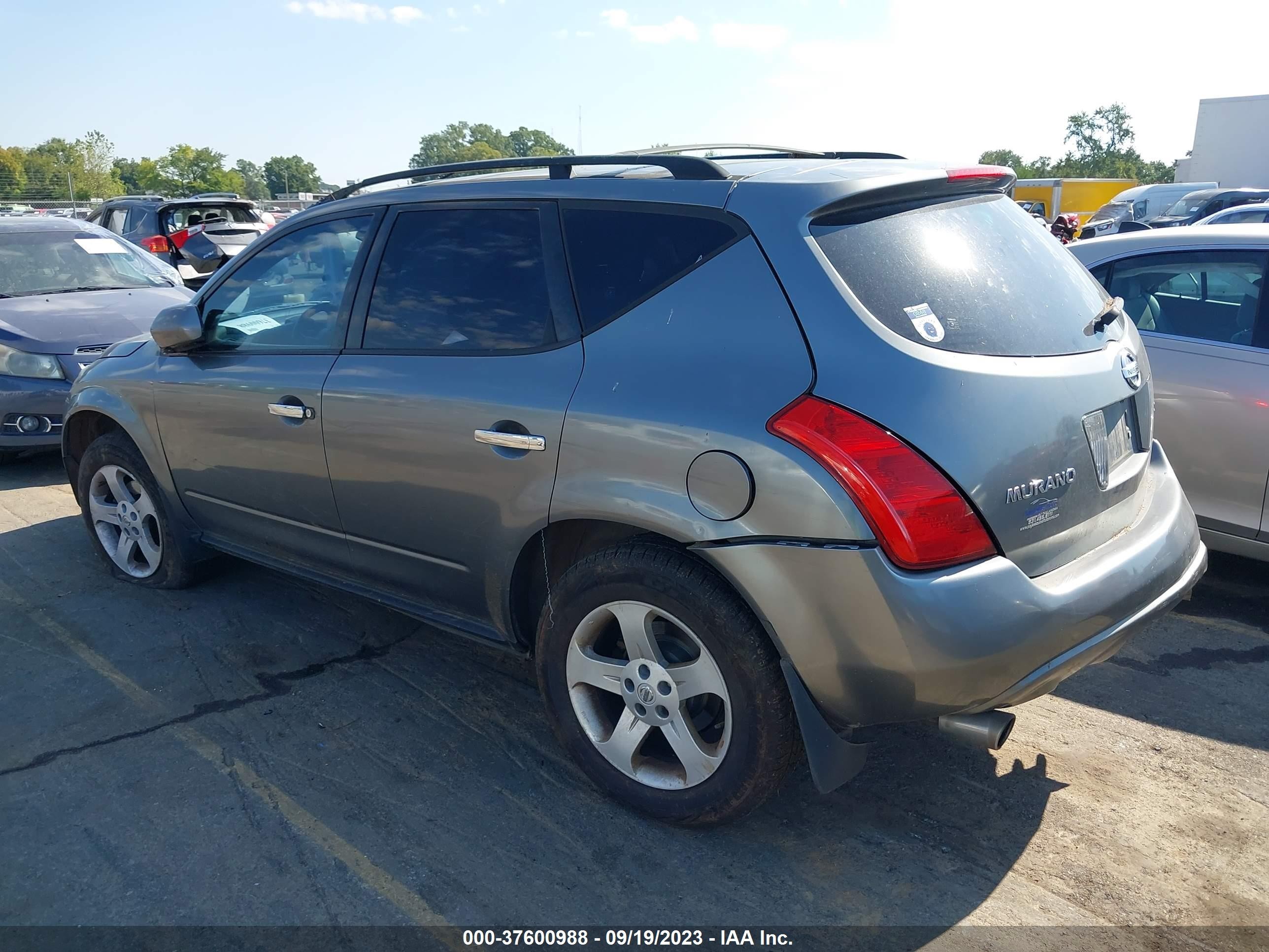 Photo 2 VIN: JN8AZ08T05W301823 - NISSAN MURANO 