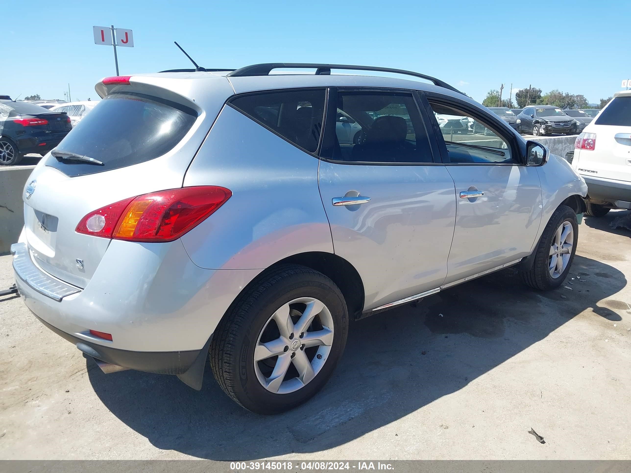 Photo 3 VIN: JN8AZ18UX9W030872 - NISSAN MURANO 