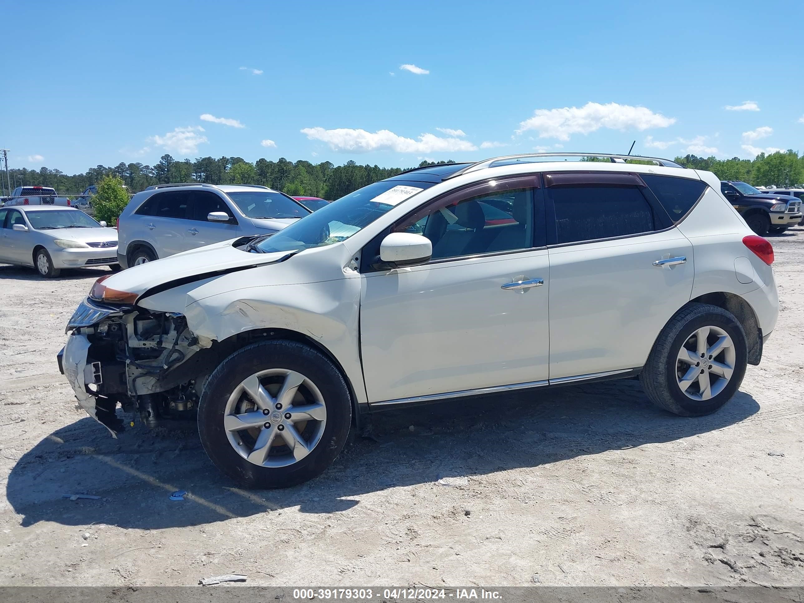 Photo 13 VIN: JN8AZ18W69W209198 - NISSAN MURANO 