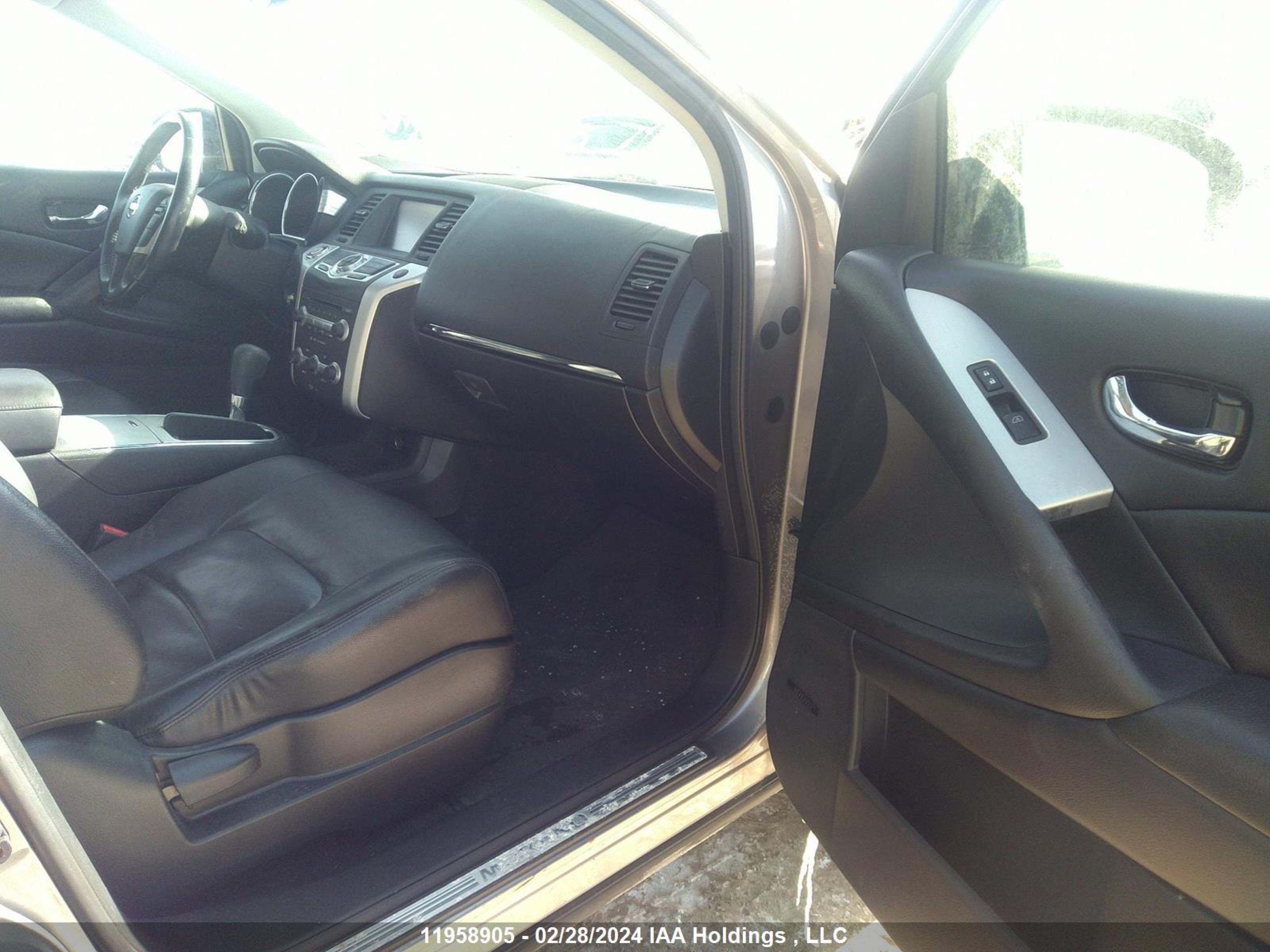 Photo 4 VIN: JN8AZ18WX9W161561 - NISSAN MURANO 