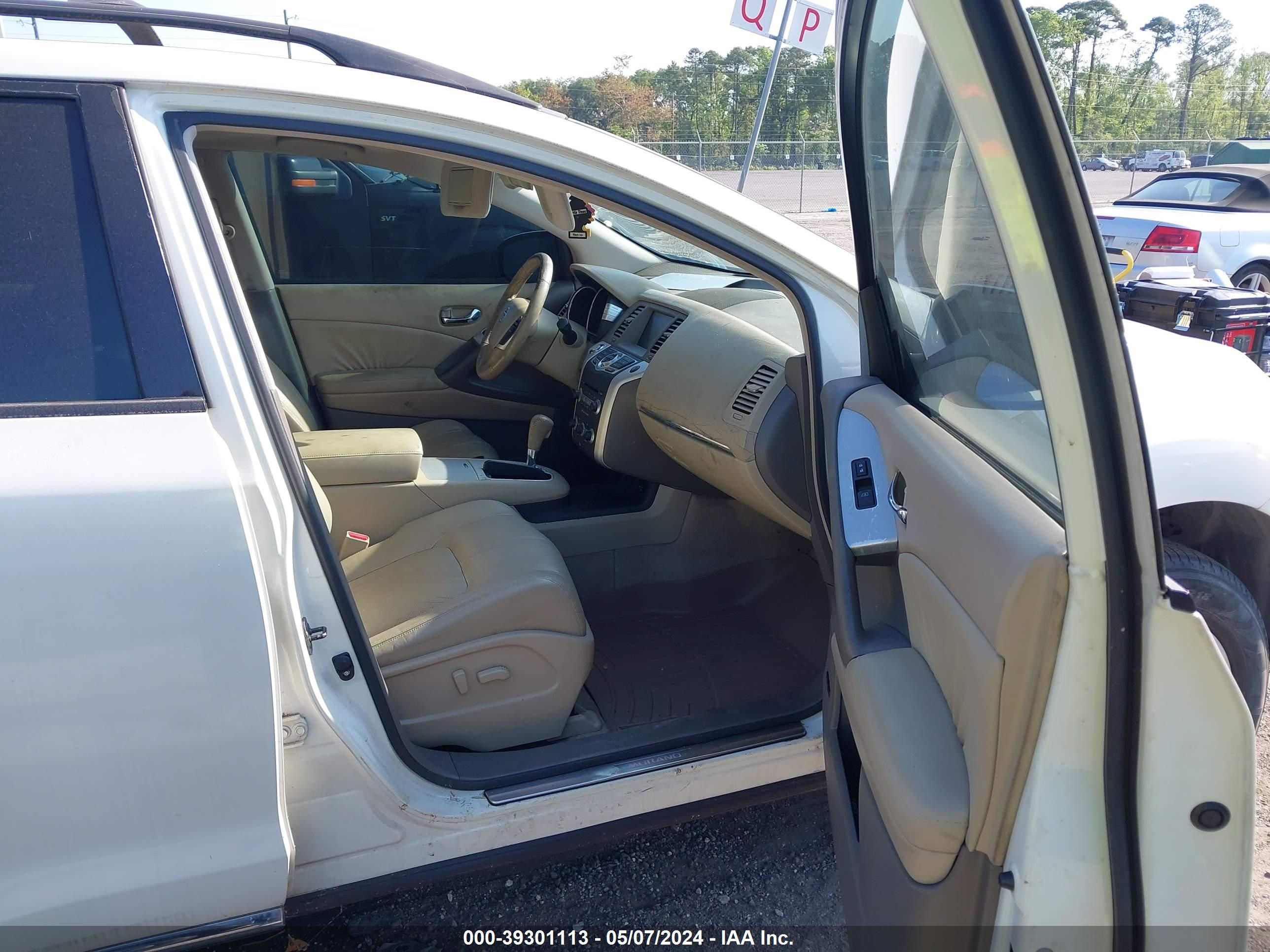 Photo 4 VIN: JN8AZ1MU2AW007919 - NISSAN MURANO 