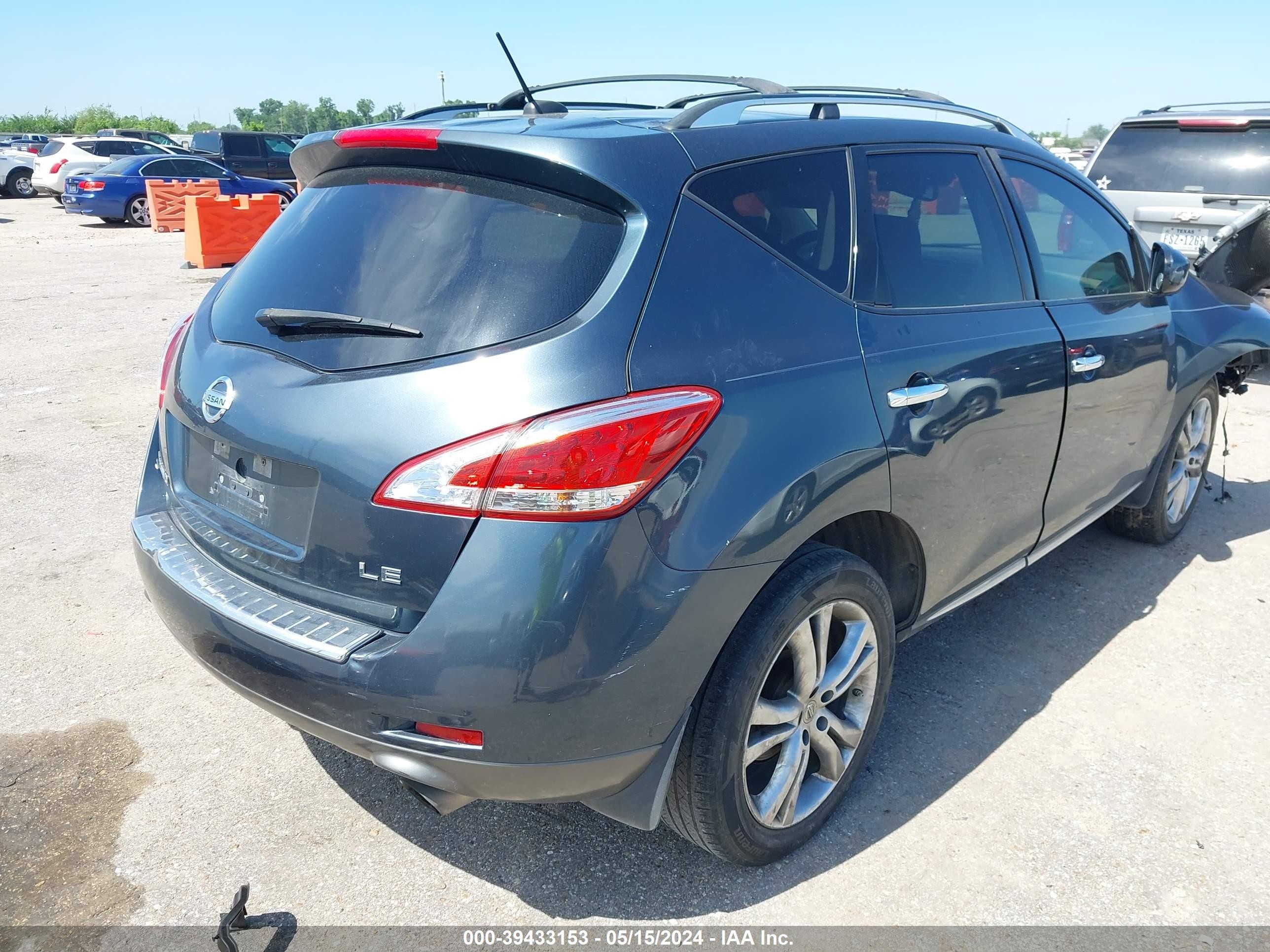 Photo 3 VIN: JN8AZ1MUXBW055539 - NISSAN MURANO 