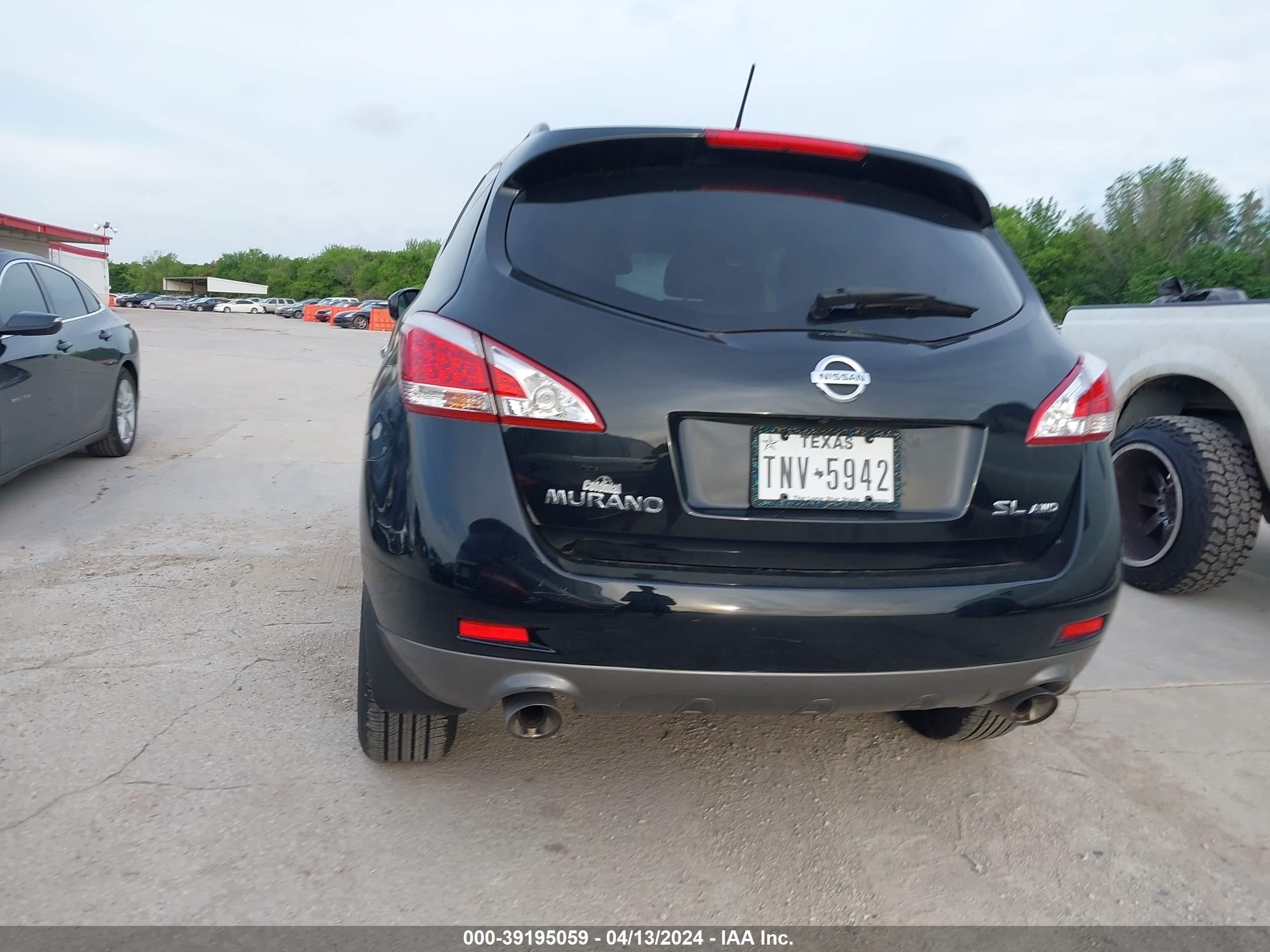 Photo 2 VIN: JN8AZ1MW0DW322174 - NISSAN MURANO 