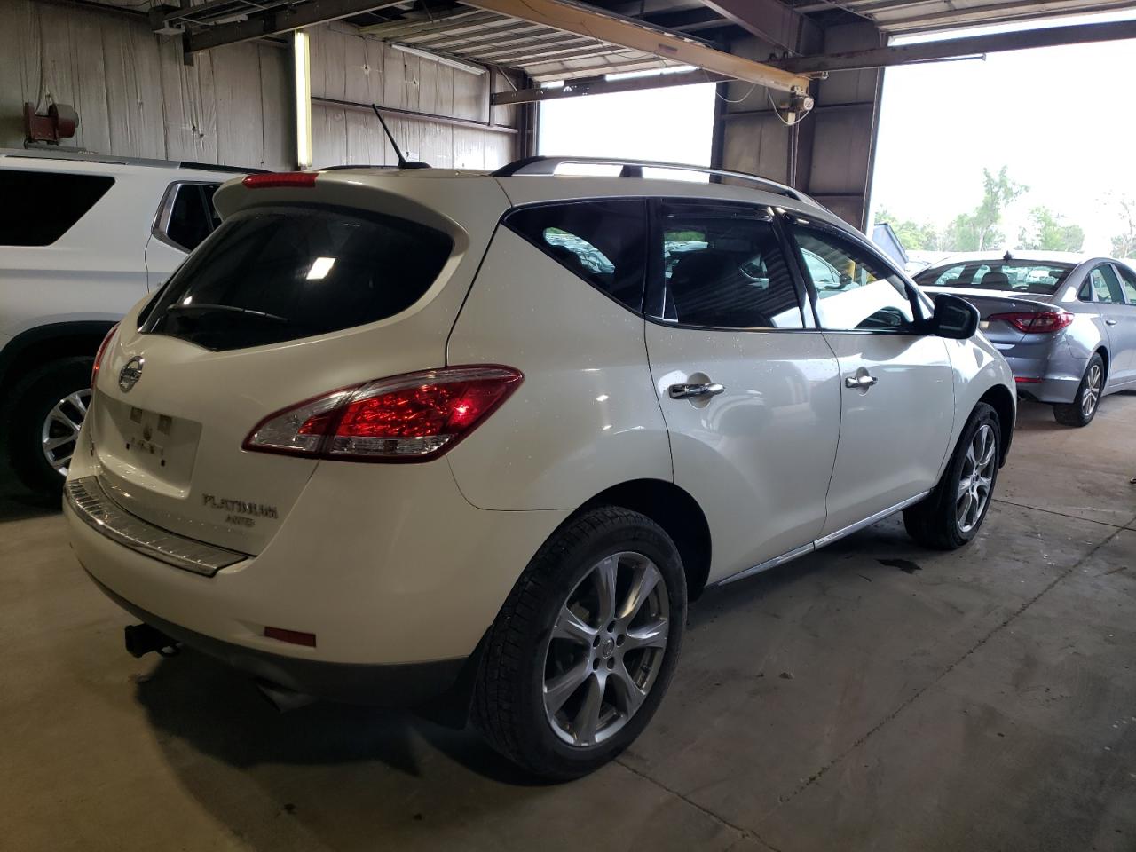 Photo 2 VIN: JN8AZ1MW1CW210479 - NISSAN MURANO 