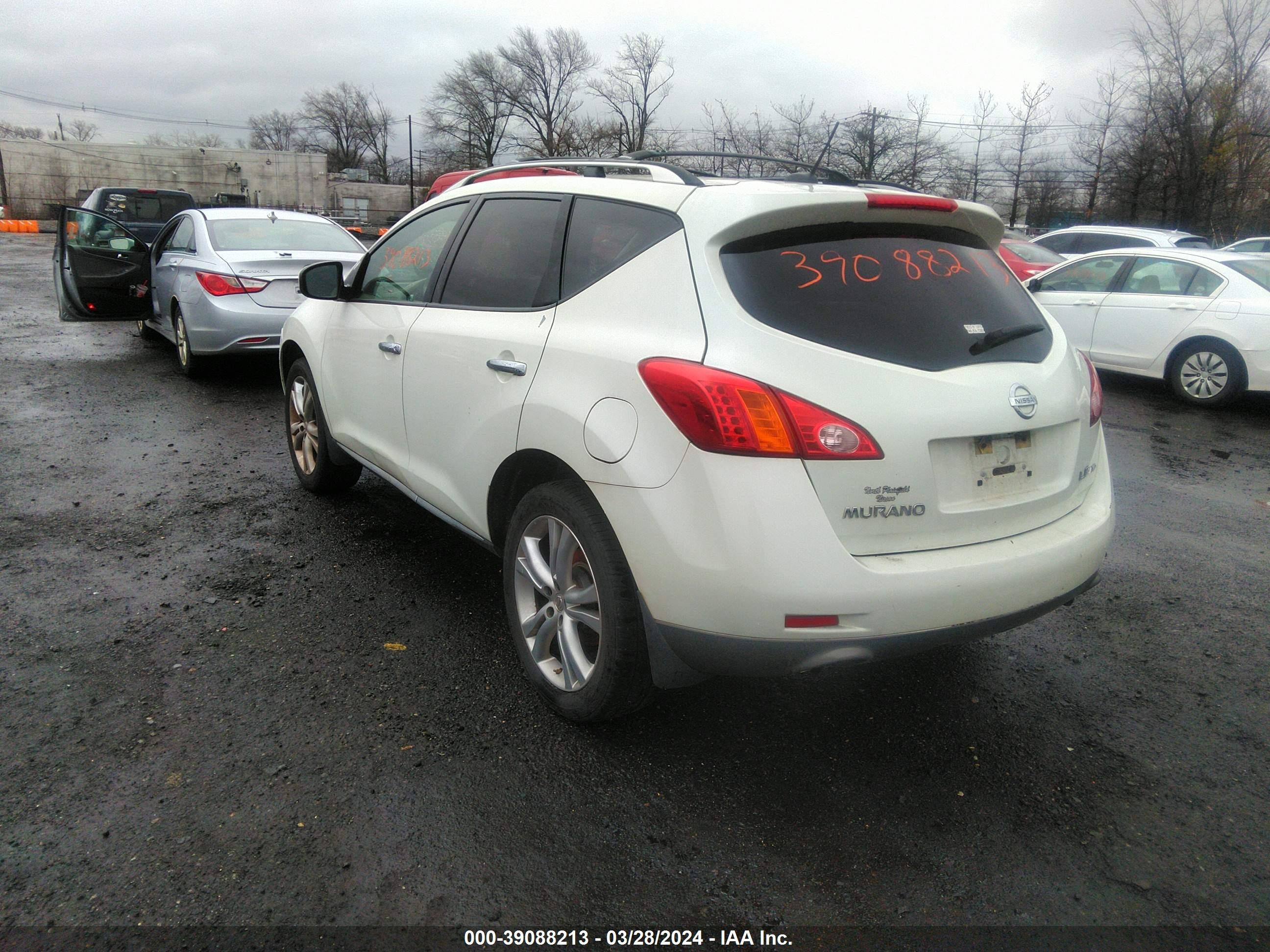 Photo 2 VIN: JN8AZ1MW3AW135734 - NISSAN MURANO 