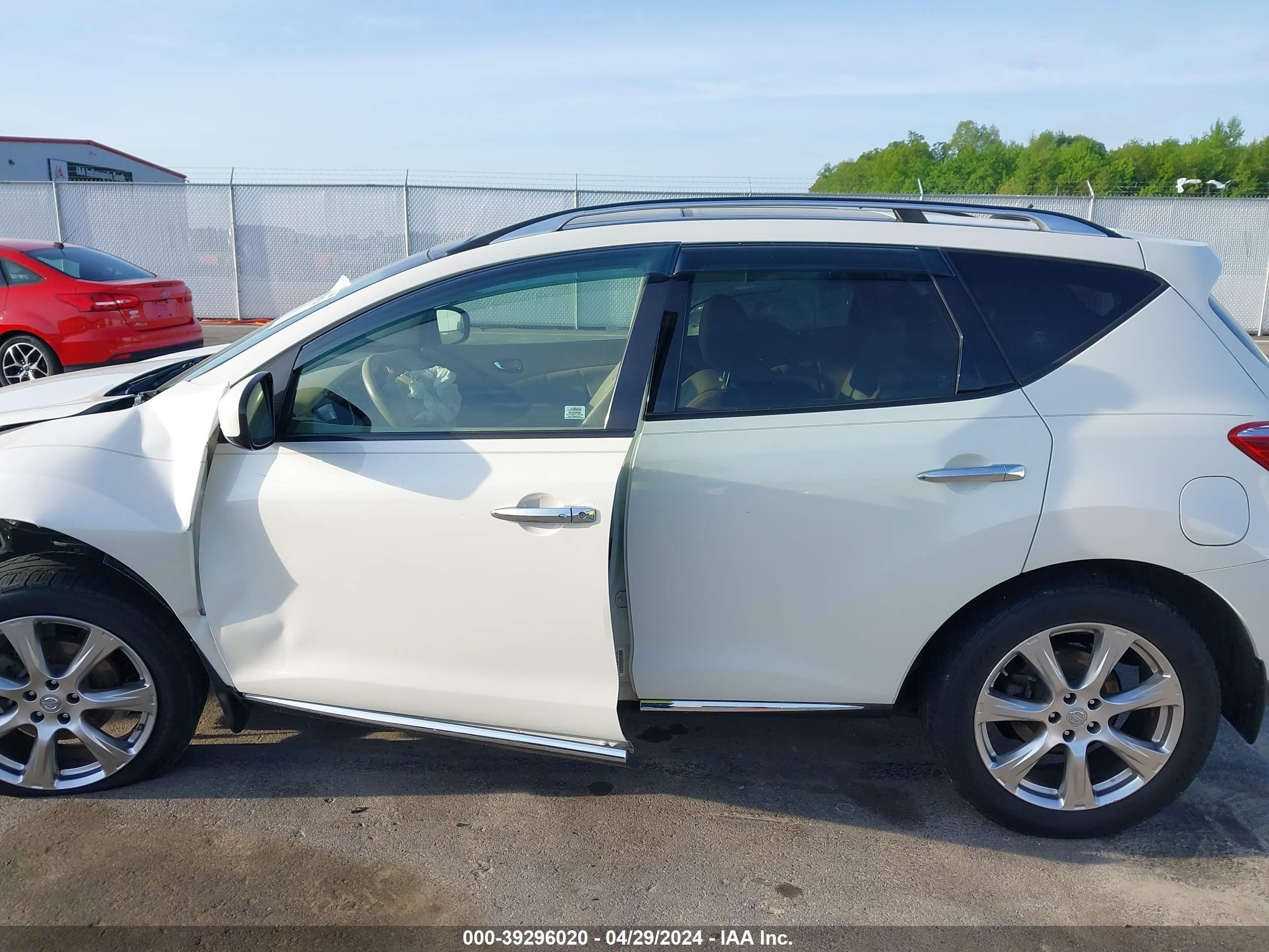 Photo 13 VIN: JN8AZ1MW3CW223203 - NISSAN MURANO 