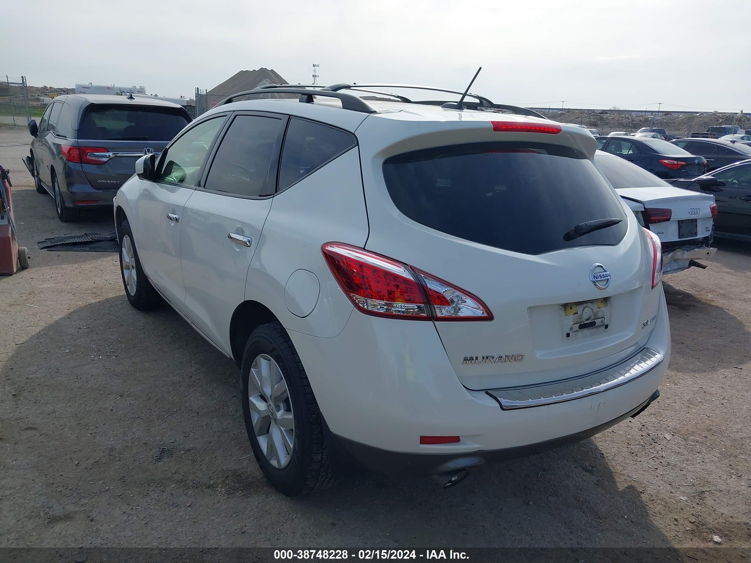 Photo 2 VIN: JN8AZ1MW7DW307946 - NISSAN MURANO 