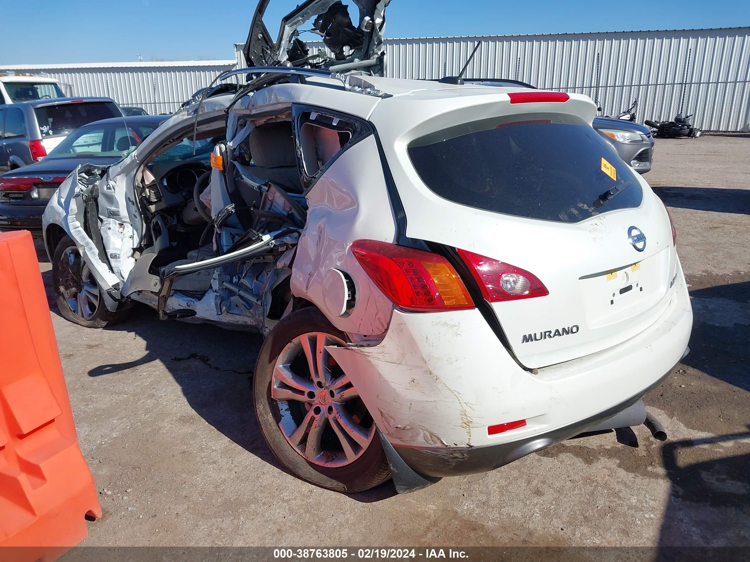 Photo 2 VIN: JN8AZ1MW8AW140850 - NISSAN MURANO 