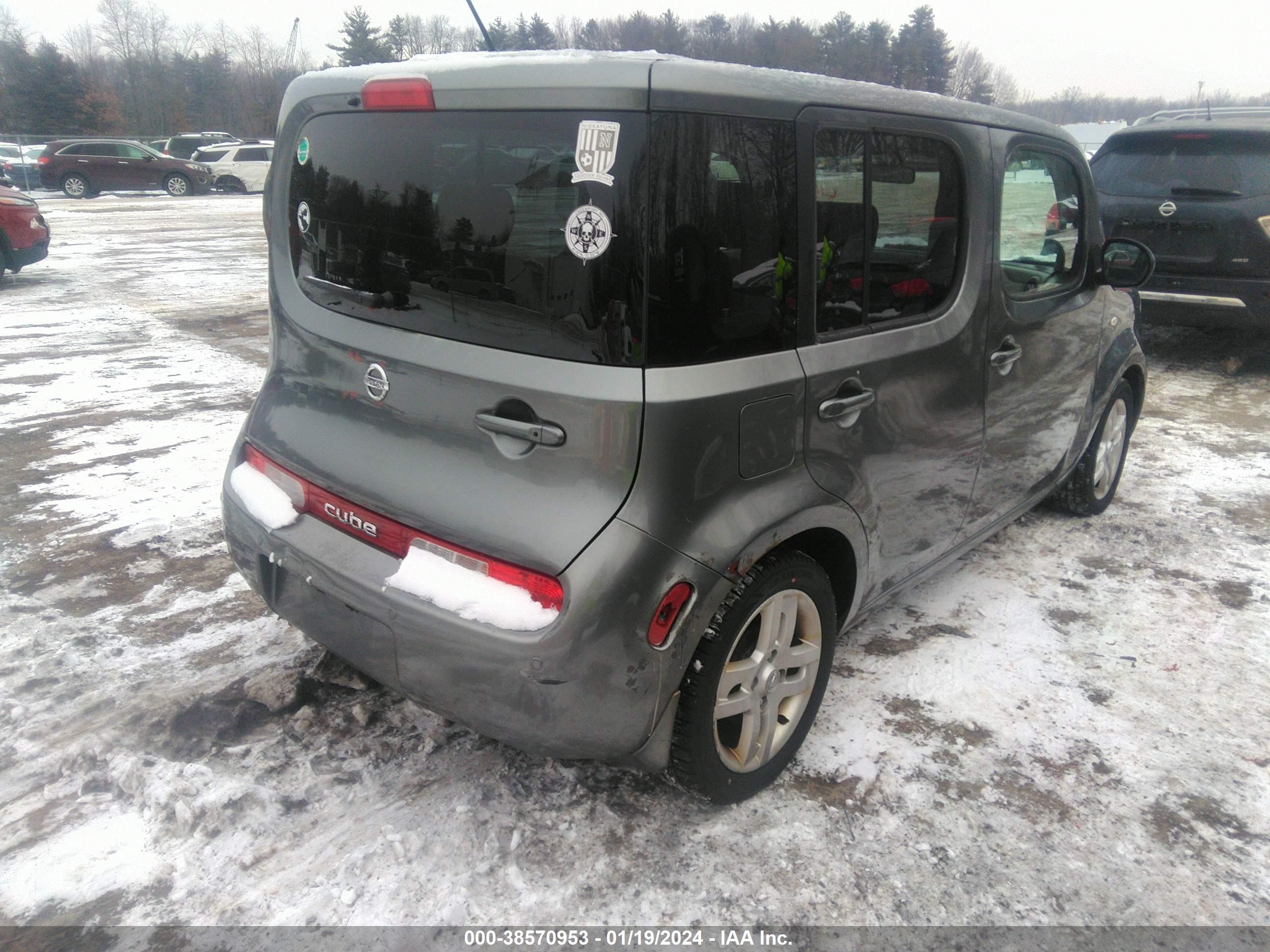 Photo 3 VIN: JN8AZ28R09T100639 - NISSAN CUBE 