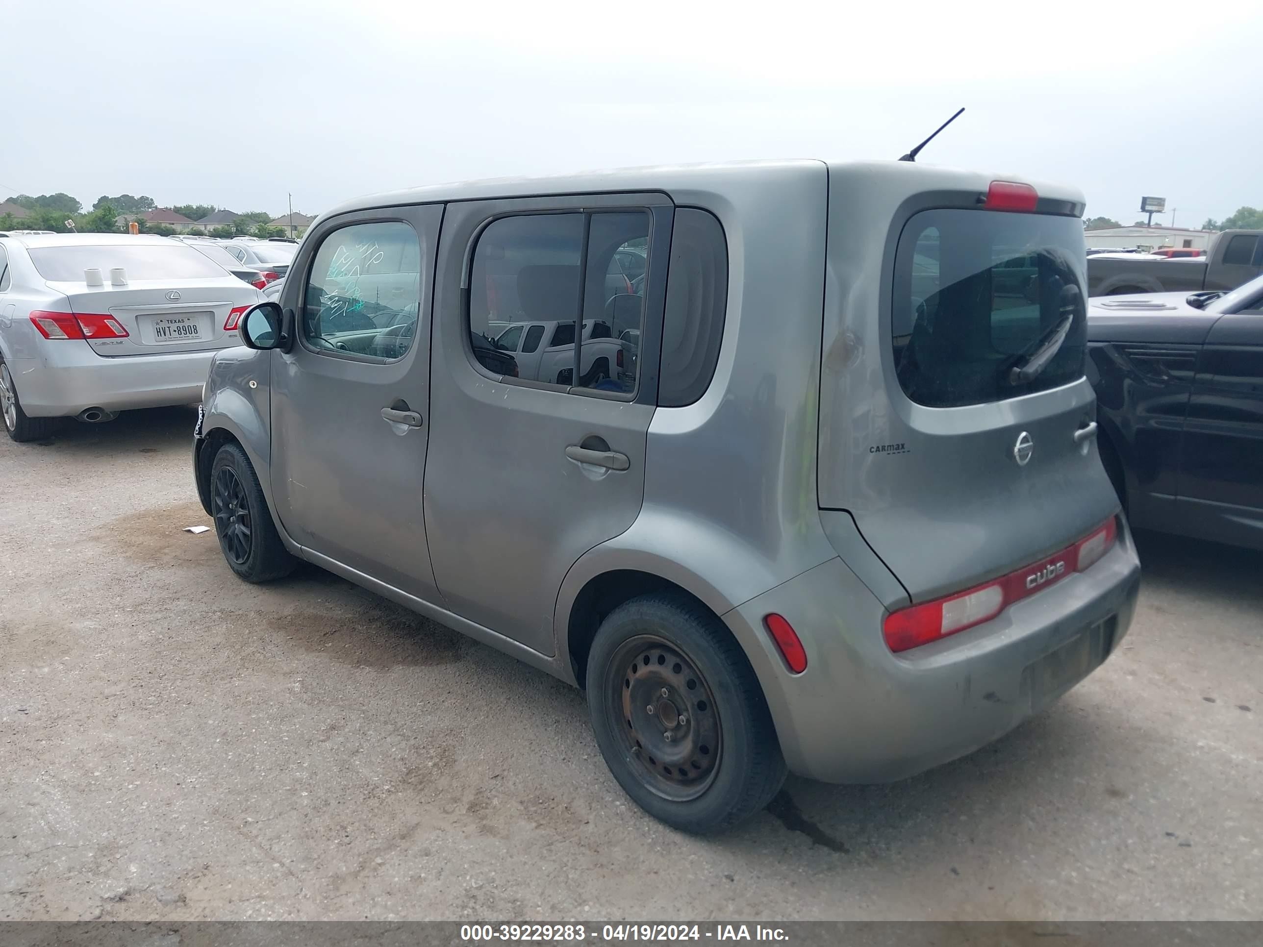 Photo 2 VIN: JN8AZ28R39T107147 - NISSAN CUBE BASE 