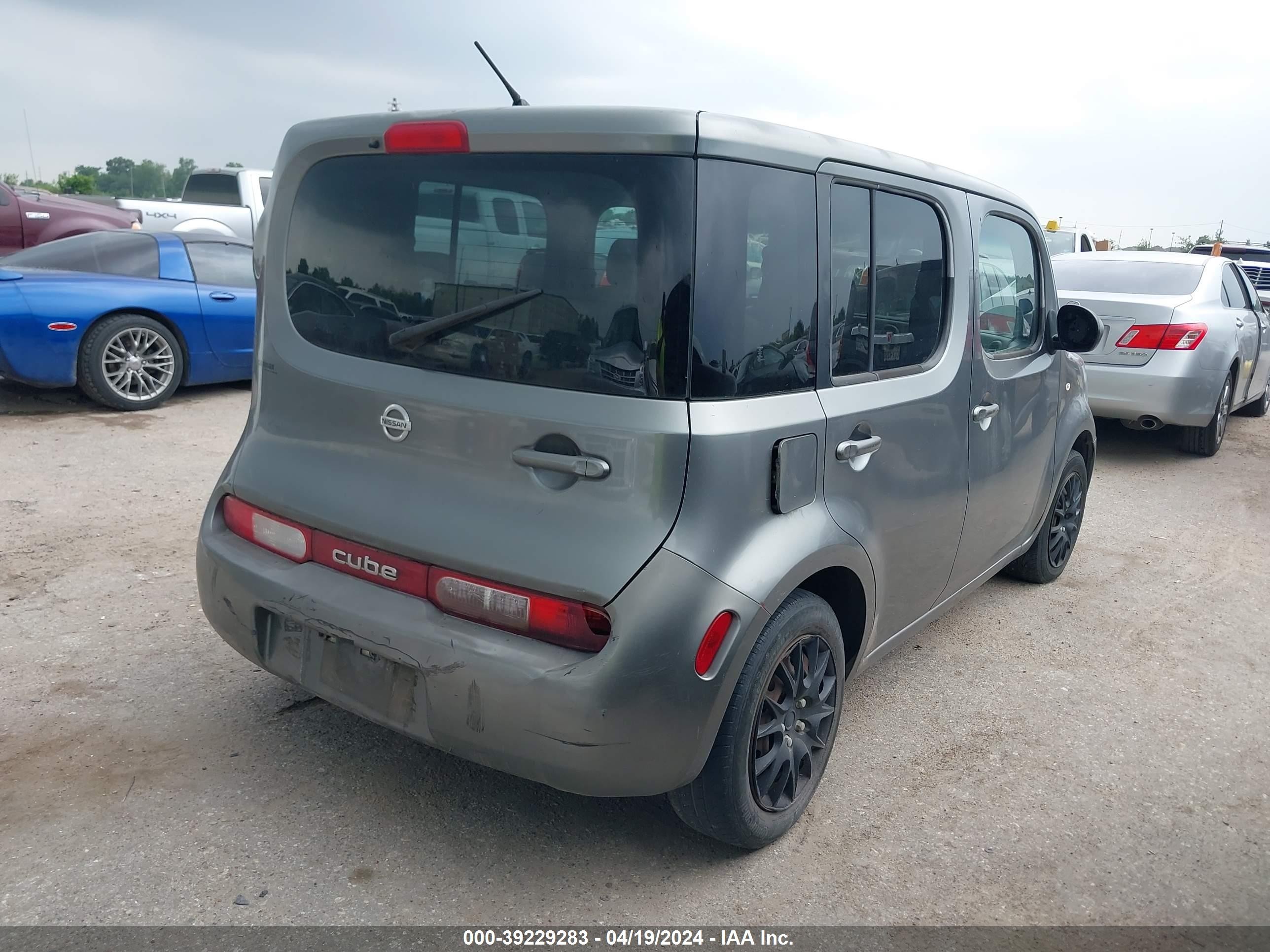 Photo 3 VIN: JN8AZ28R39T107147 - NISSAN CUBE BASE 