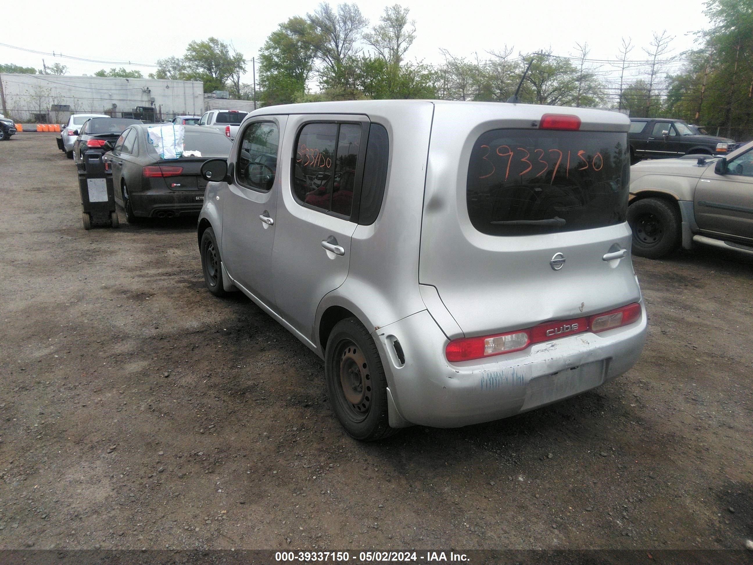 Photo 2 VIN: JN8AZ28R39T113742 - NISSAN CUBE 