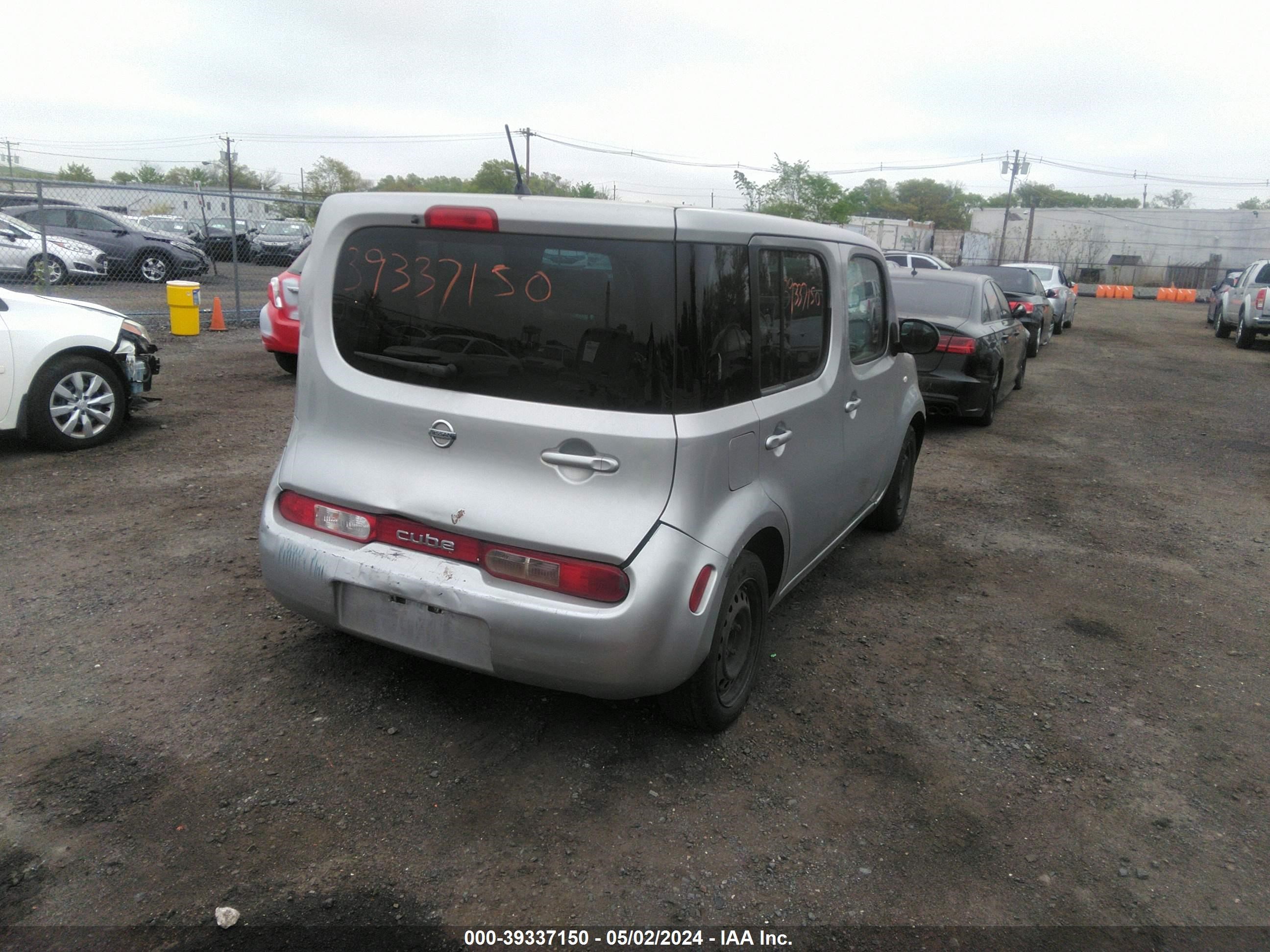 Photo 3 VIN: JN8AZ28R39T113742 - NISSAN CUBE 