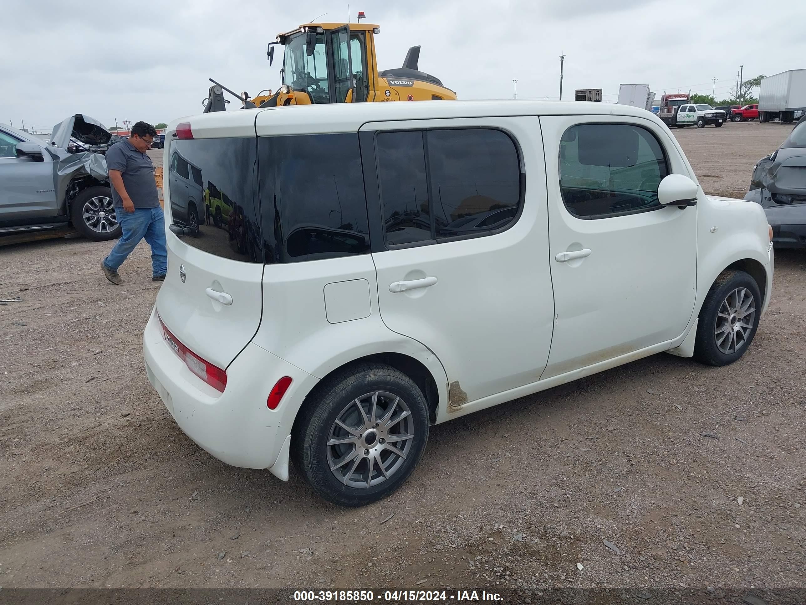 Photo 3 VIN: JN8AZ28R49T119677 - NISSAN CUBE 