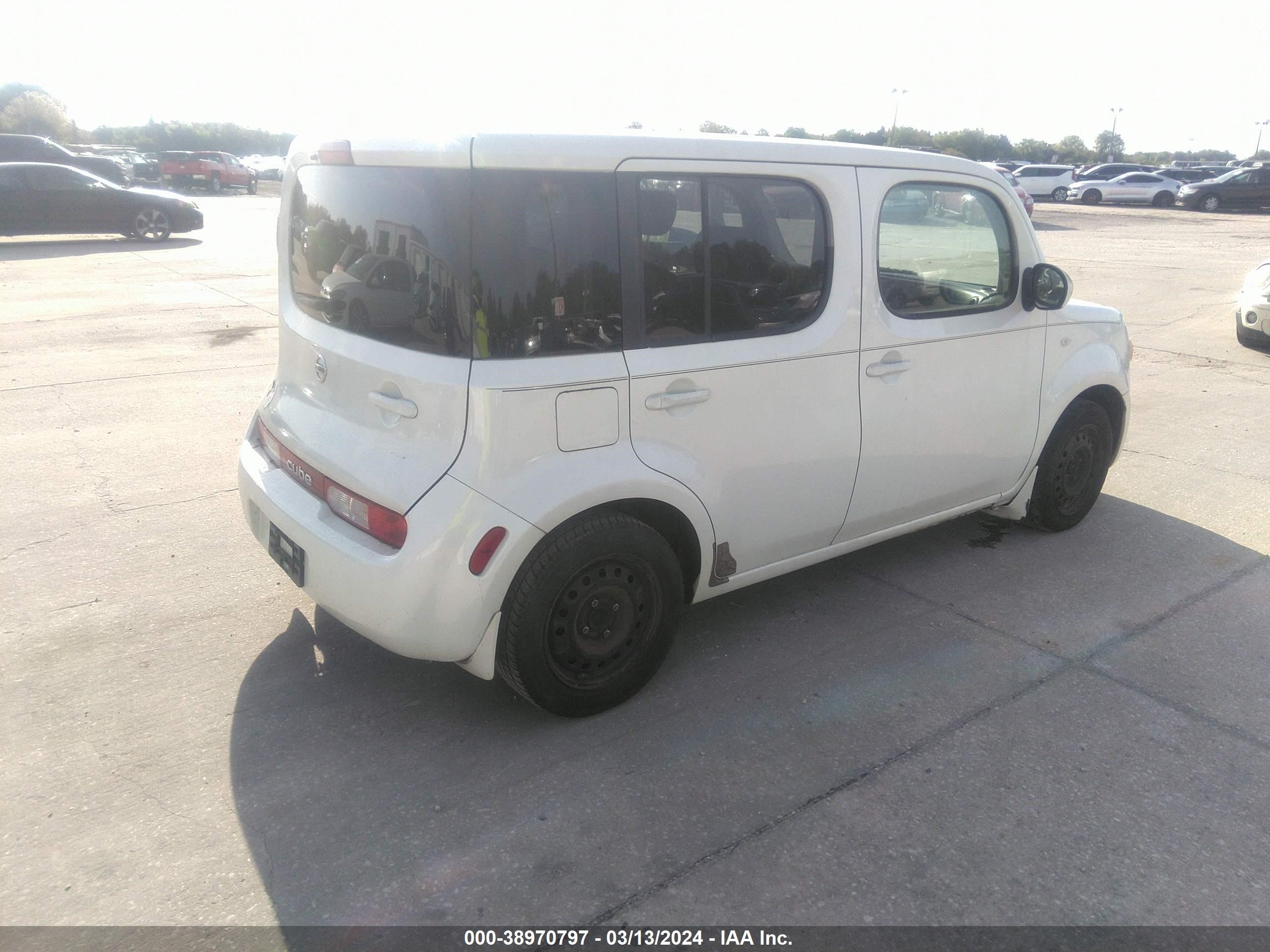 Photo 3 VIN: JN8AZ28R69T112052 - NISSAN CUBE 