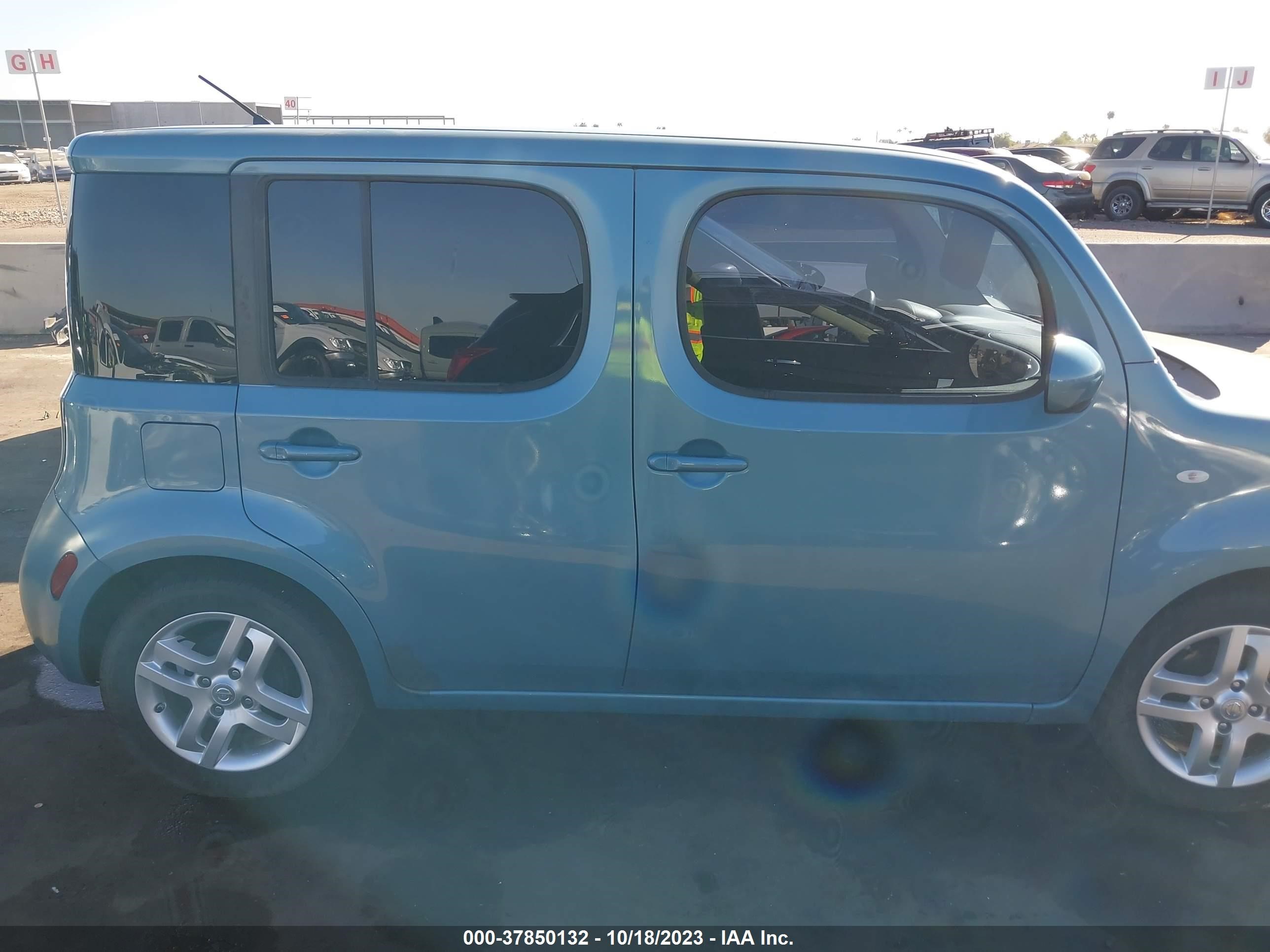 Photo 12 VIN: JN8AZ28R69T129191 - NISSAN CUBE 