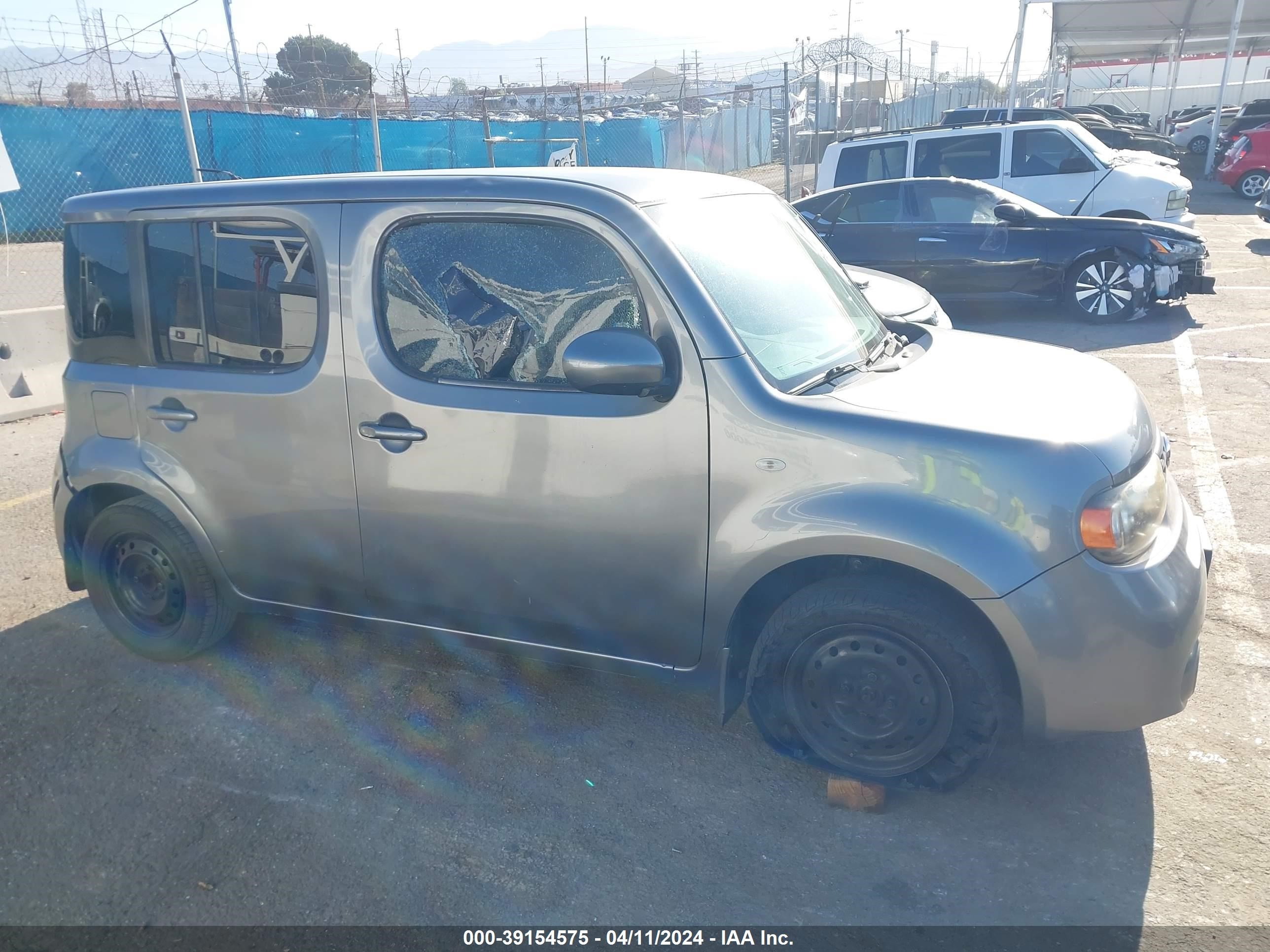 Photo 12 VIN: JN8AZ28R69T131281 - NISSAN CUBE 